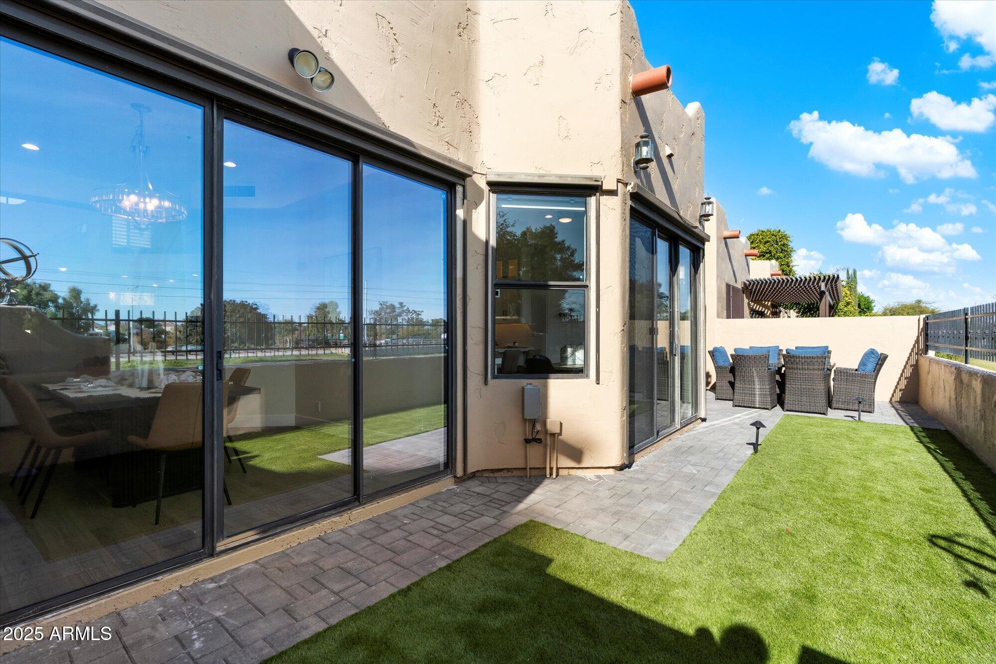 Scottsdale, Arizona, 85250, United States, 4 Bedrooms Bedrooms, ,3 BathroomsBathrooms,Residential,Active,2007185