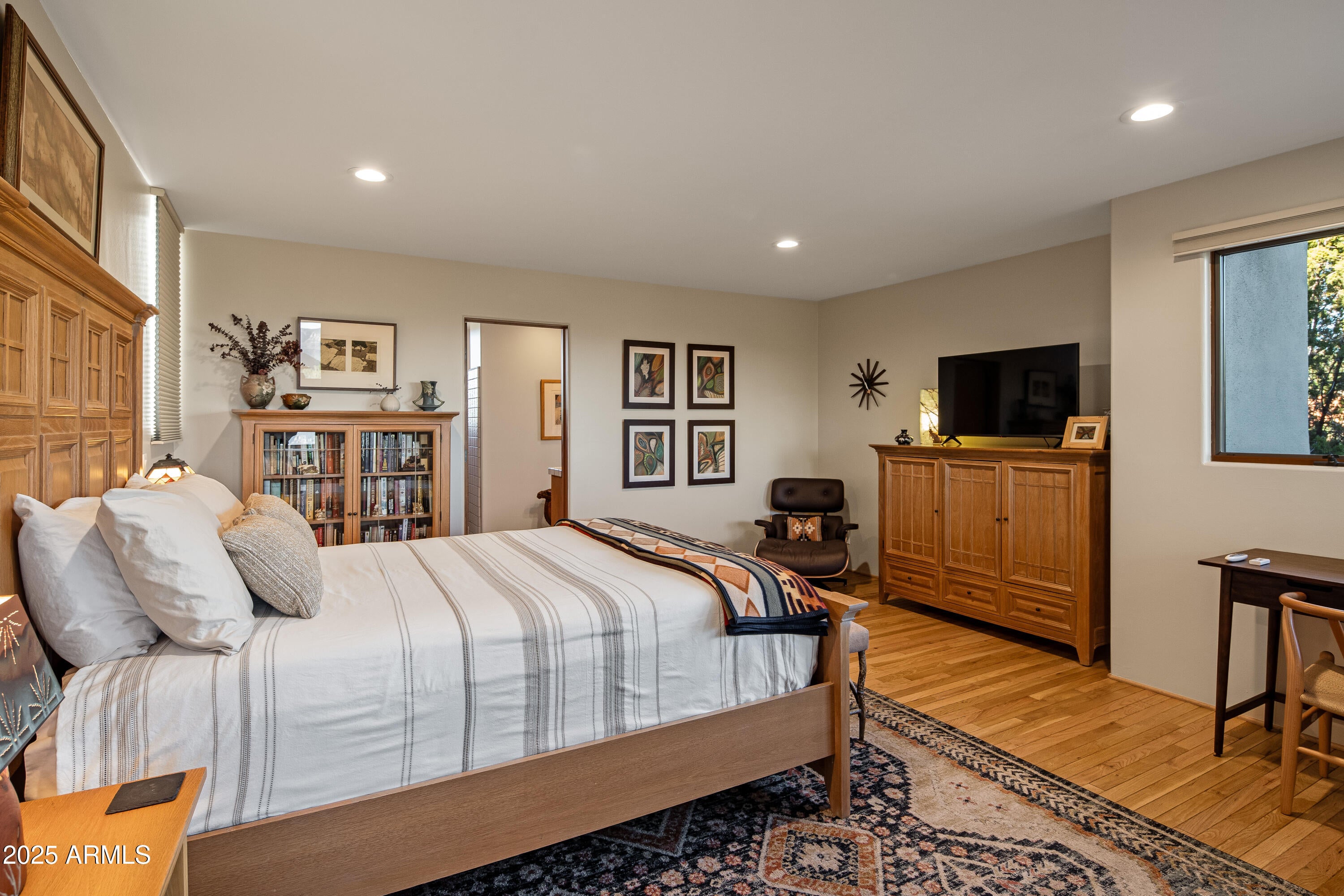 Sedona, Arizona, 86336, United States, 3 Bedrooms Bedrooms, ,4 BathroomsBathrooms,Residential,Active,1946525