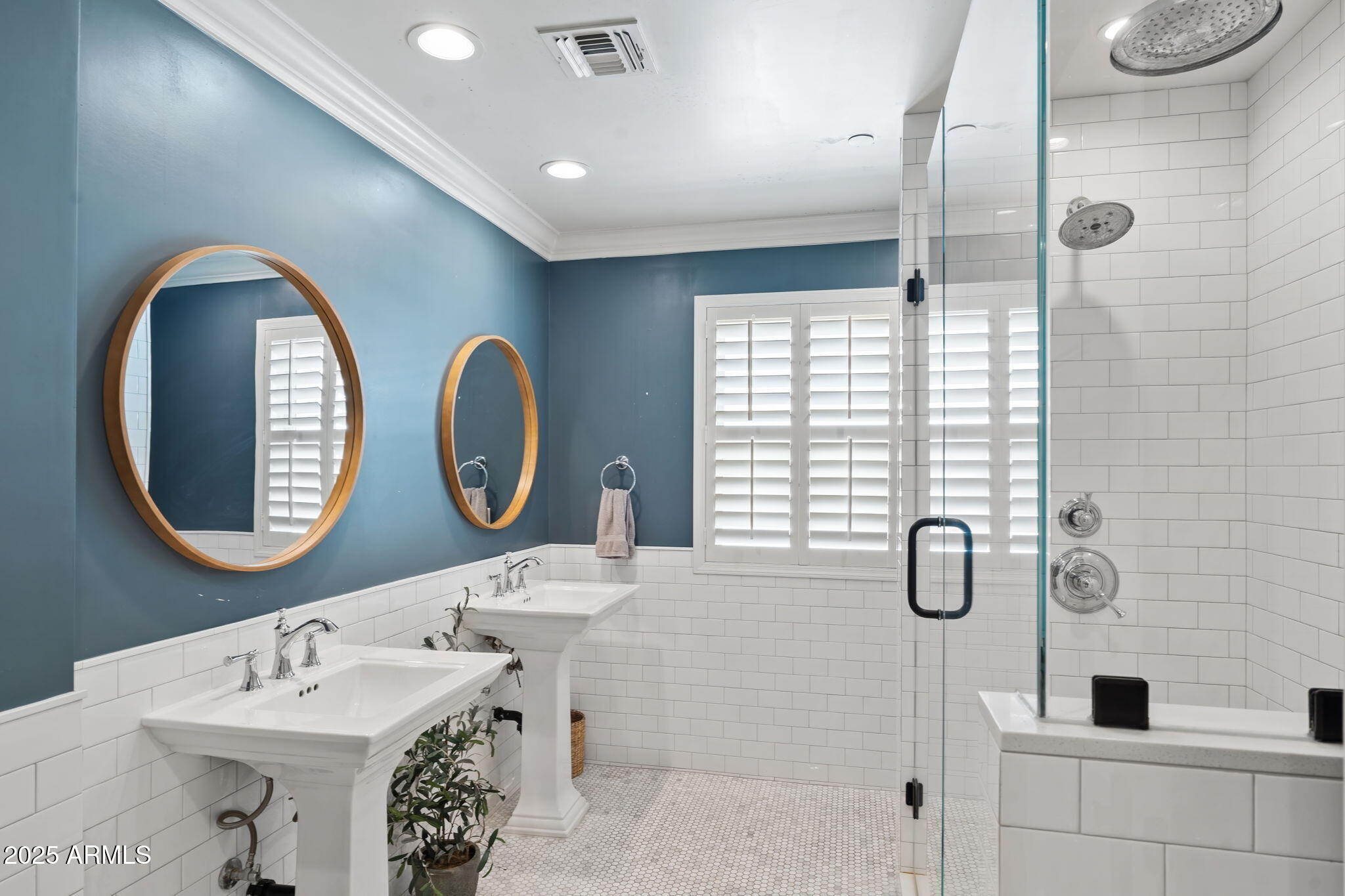 Scottsdale, Arizona, 85258, United States, 5 Bedrooms Bedrooms, ,4 BathroomsBathrooms,Residential,Active,1964508