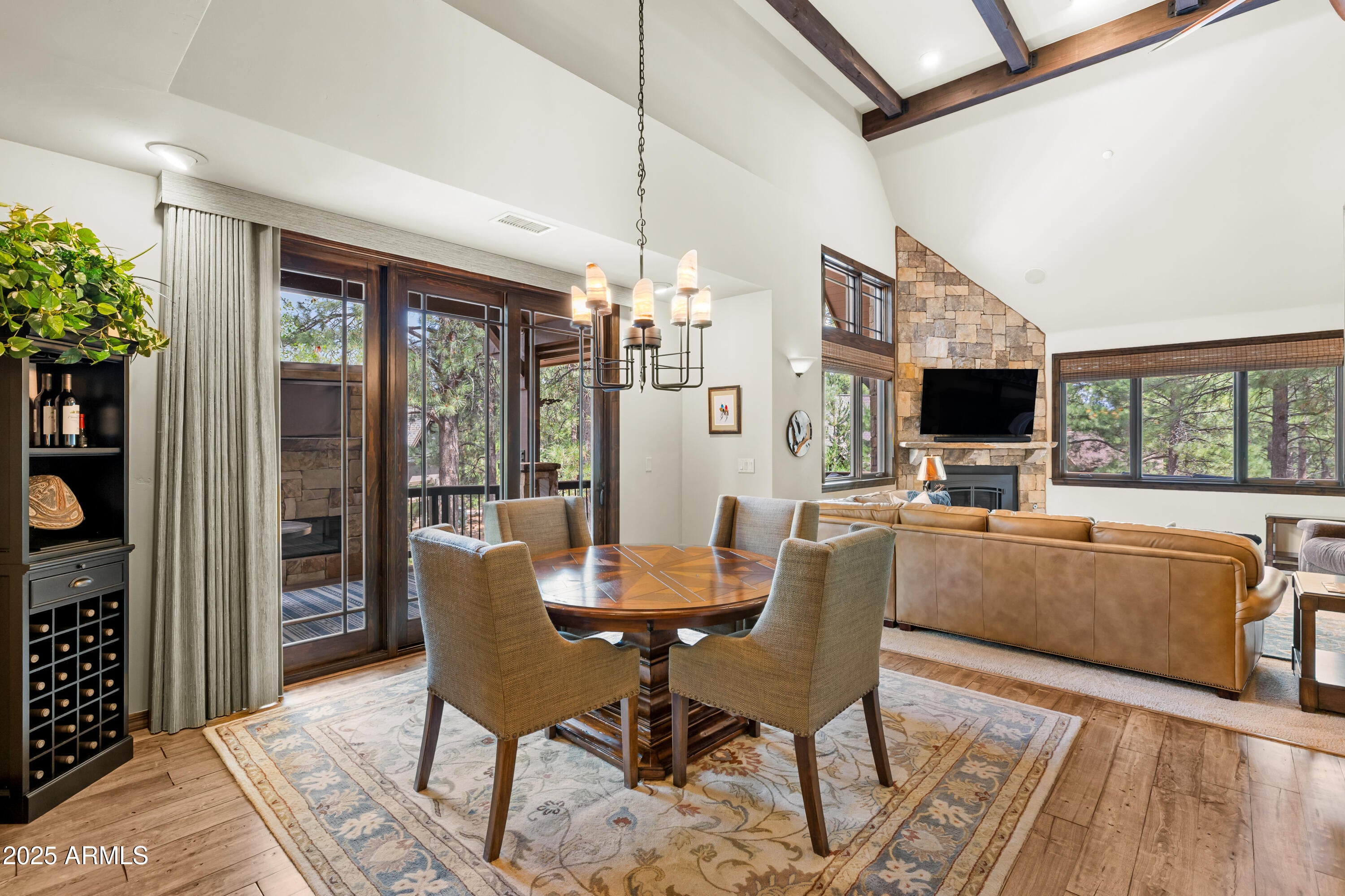 Flagstaff, Arizona, 86005, United States, 3 Bedrooms Bedrooms, ,3 BathroomsBathrooms,Residential,Active,1929679