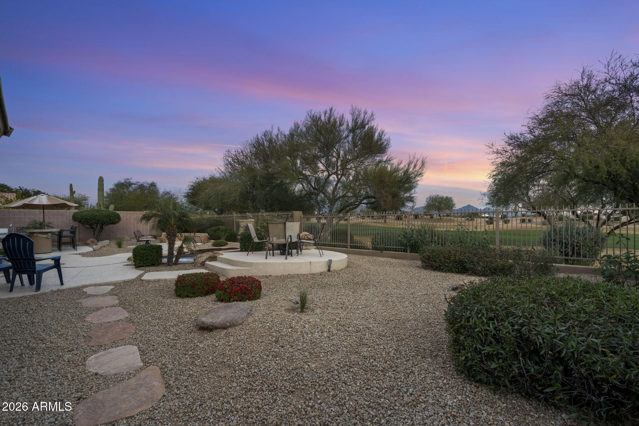 Phoenix, Arizona, 85054, United States, 3 Bedrooms Bedrooms, ,2 BathroomsBathrooms,Residential,Active,2013936