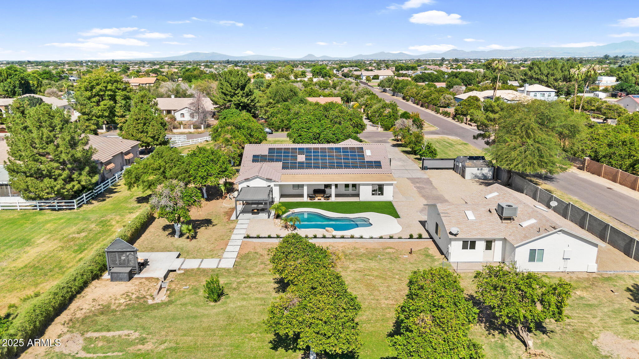 Gilbert, Arizona, 85298, United States, 5 Bedrooms Bedrooms, ,3 BathroomsBathrooms,Residential,Pending,2006857