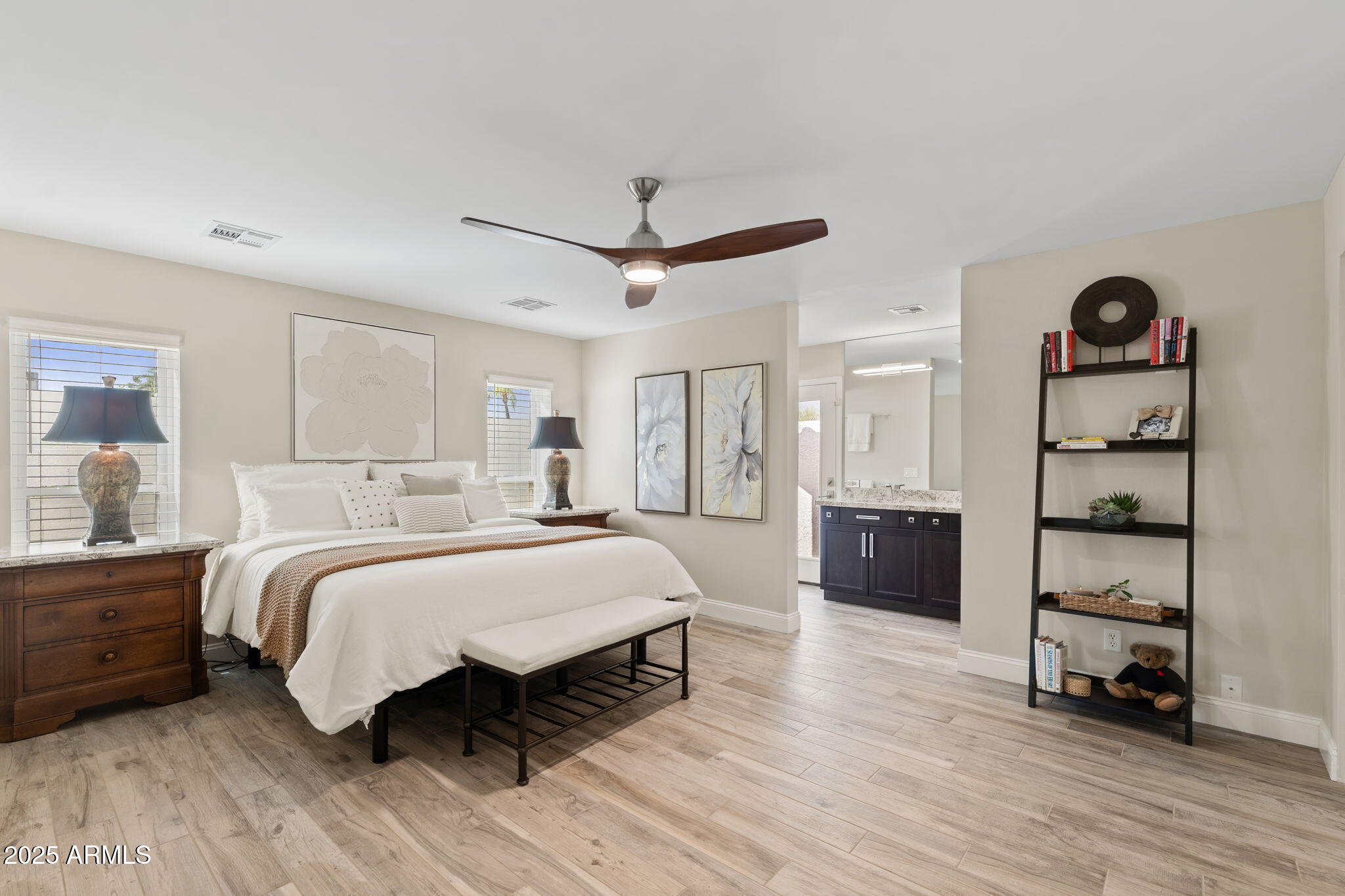 Scottsdale, Arizona, 85260, United States, 3 Bedrooms Bedrooms, ,4 BathroomsBathrooms,Residential,Active,1996578