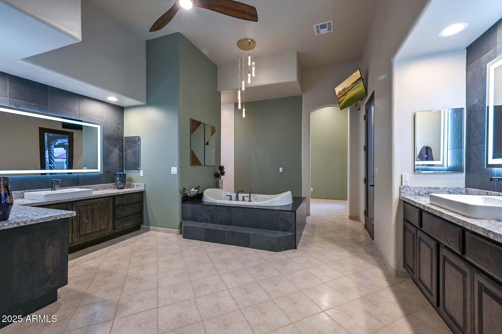 Peoria, Arizona, 85383, United States, 3 Bedrooms Bedrooms, ,4 BathroomsBathrooms,Residential,Active,1943830