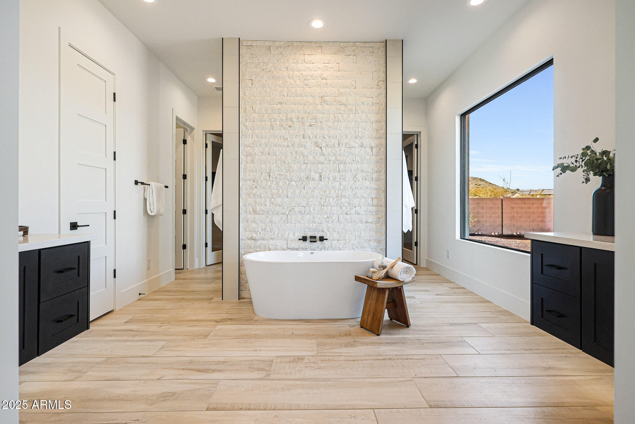 Scottsdale, Arizona, 85266, United States, 4 Bedrooms Bedrooms, ,5 BathroomsBathrooms,Residential,Active,1764550