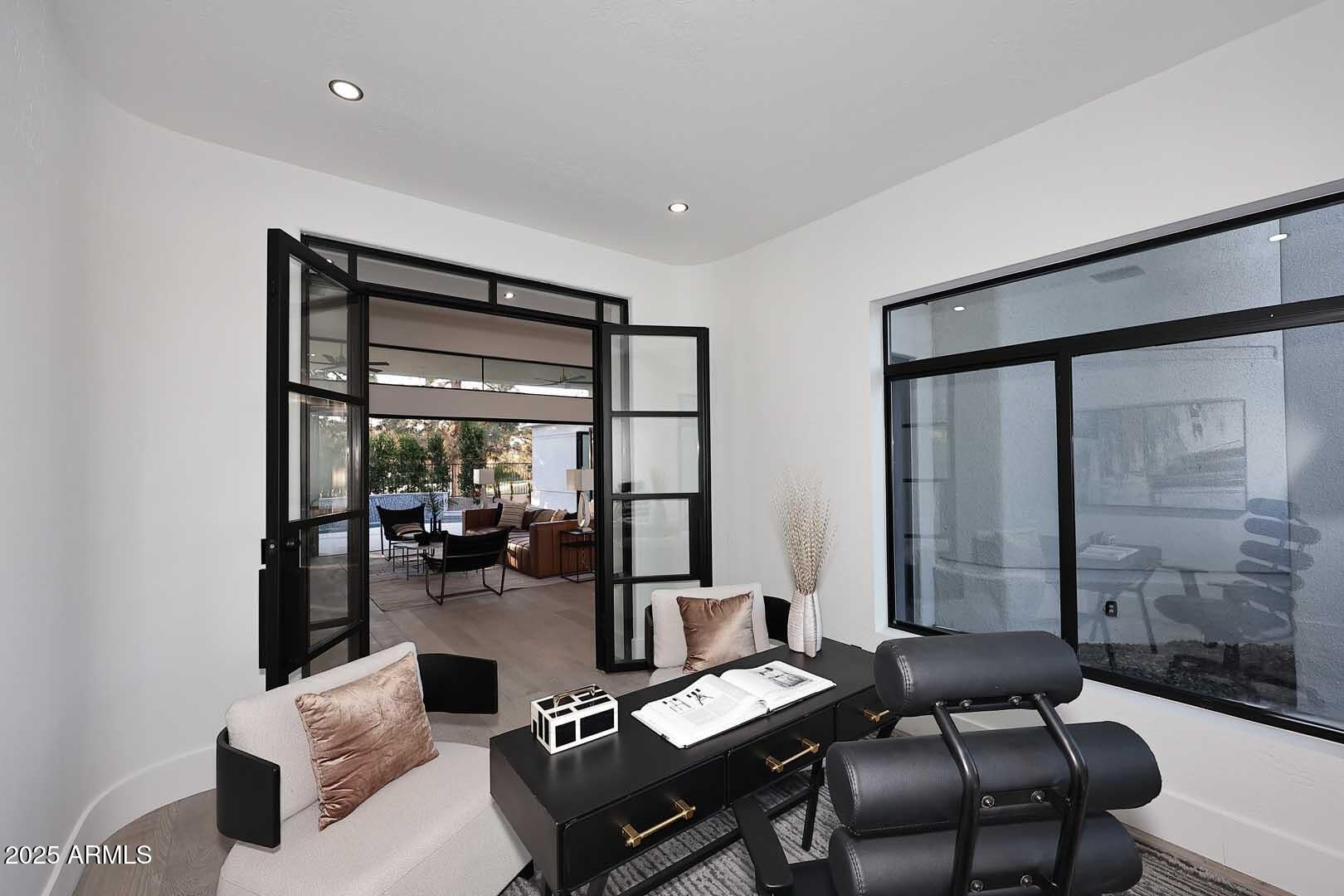 Scottsdale, Arizona, 85260, United States, 3 Bedrooms Bedrooms, ,3 BathroomsBathrooms,Residential,Active,1944086