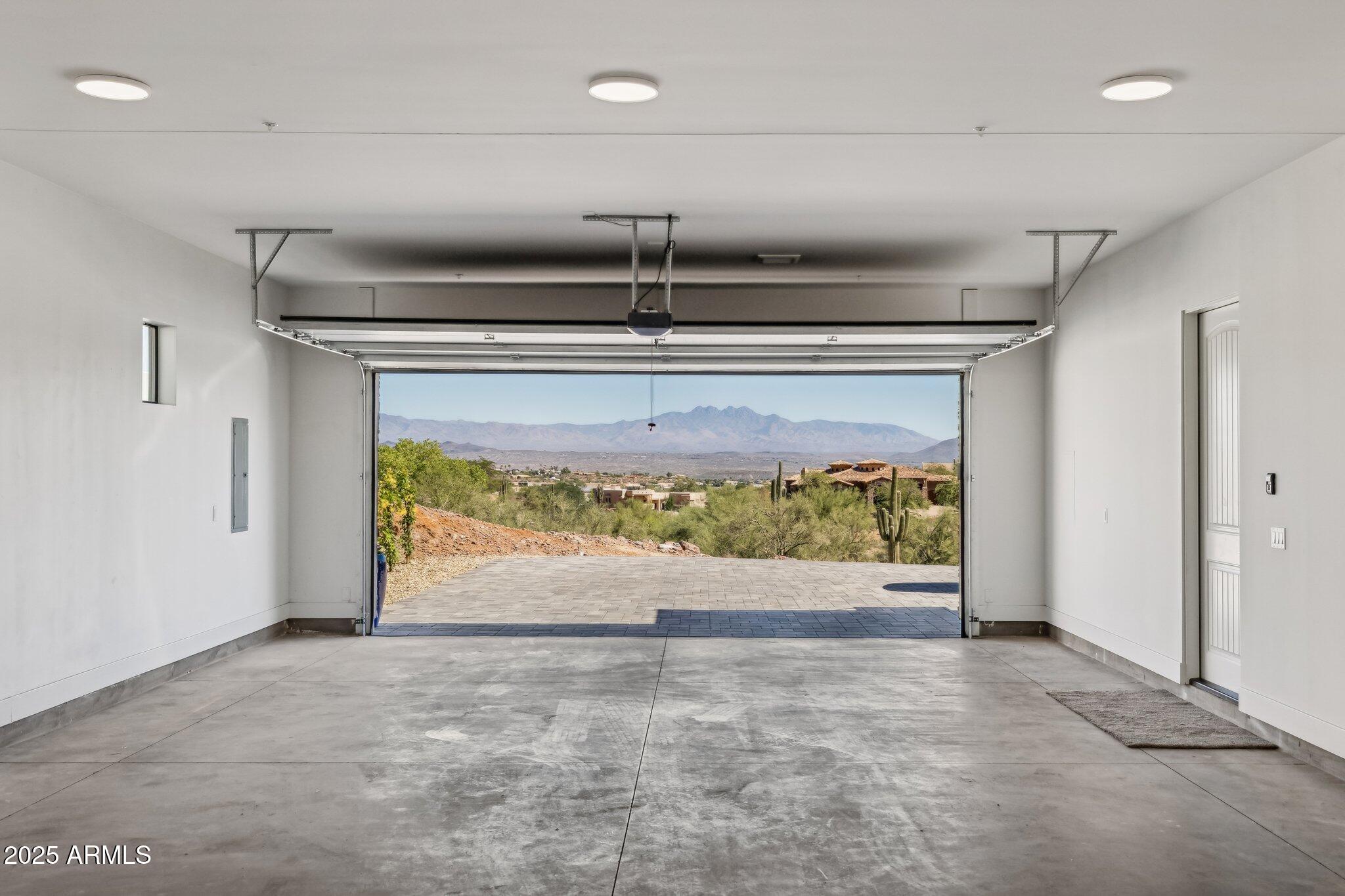 Fountain Hills, Arizona, 85268, United States, 3 Bedrooms Bedrooms, ,4 BathroomsBathrooms,Residential,Active,1969777