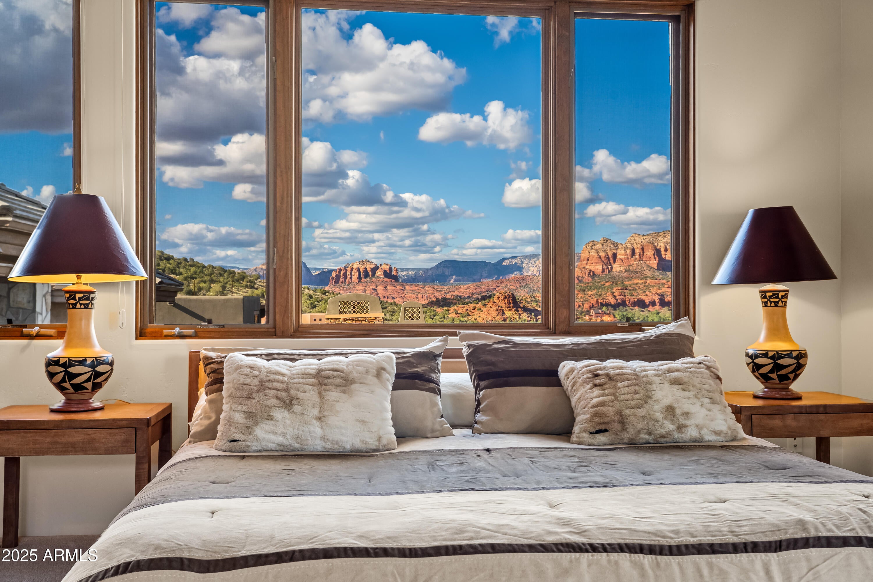 Sedona, Arizona, 86351, United States, 4 Bedrooms Bedrooms, ,5 BathroomsBathrooms,Residential,Active,1959519