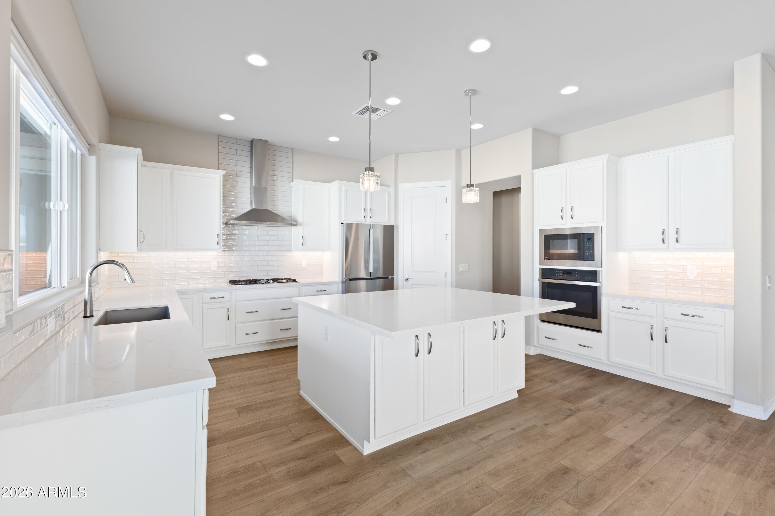 Cave Creek, Arizona, 85331, United States, 4 Bedrooms Bedrooms, ,4 BathroomsBathrooms,Residential,Active,2011415