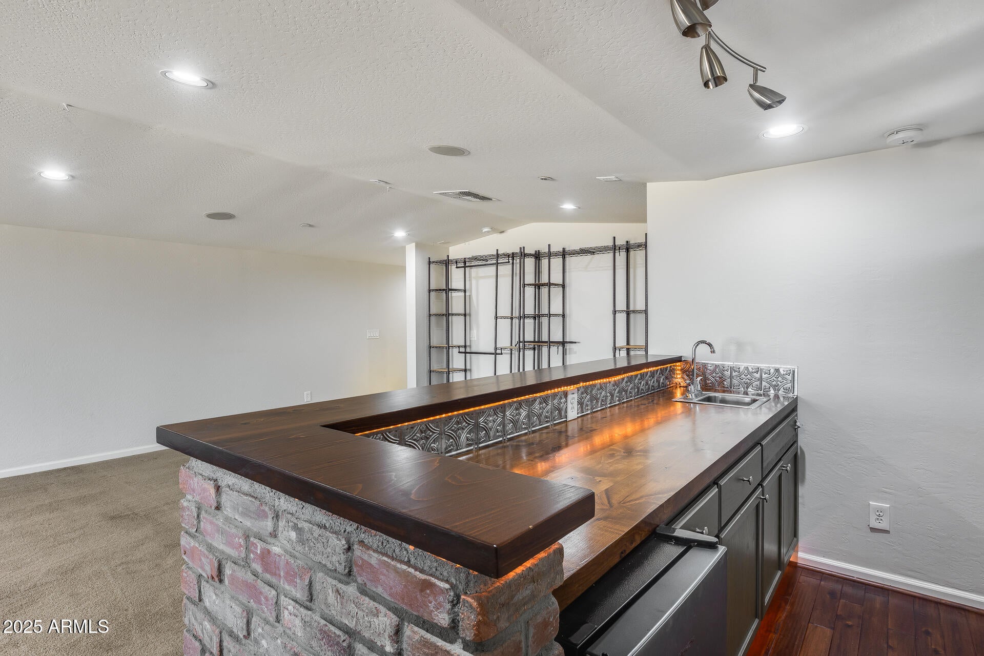 Peoria, Arizona, 85383, United States, 4 Bedrooms Bedrooms, ,4 BathroomsBathrooms,Residential,Active,2012939