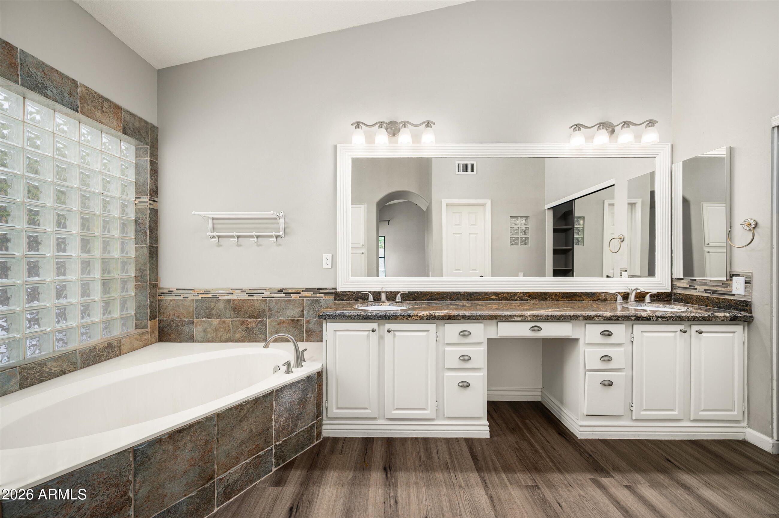 Scottsdale, Arizona, 85254, United States, 4 Bedrooms Bedrooms, ,2 BathroomsBathrooms,Residential,Active,2012483