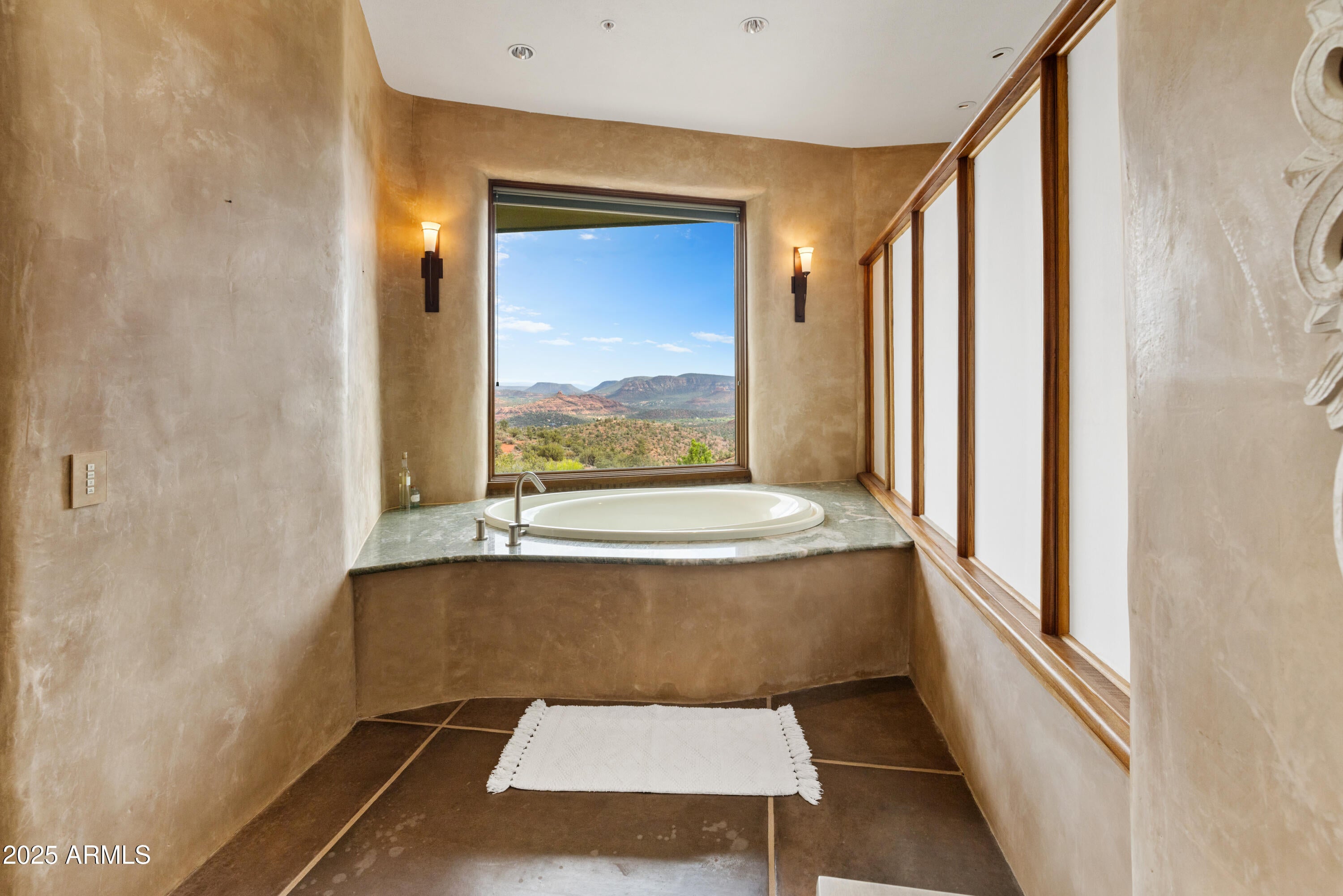 Sedona, Arizona, 86336, United States, 3 Bedrooms Bedrooms, ,6 BathroomsBathrooms,Residential,Active,1944279