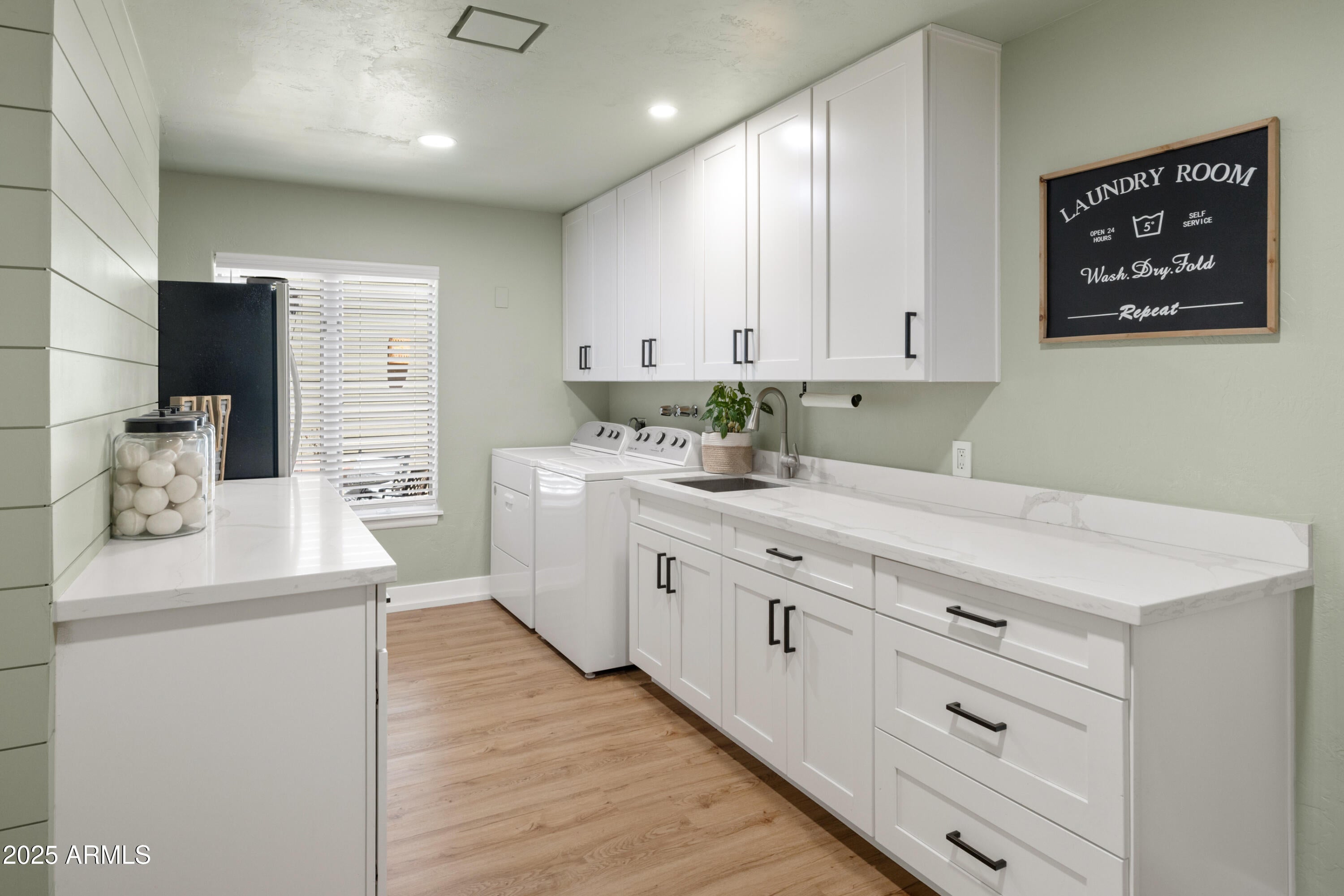 Sedona, Arizona, 86336, United States, 5 Bedrooms Bedrooms, ,5 BathroomsBathrooms,Residential,Active,1995283