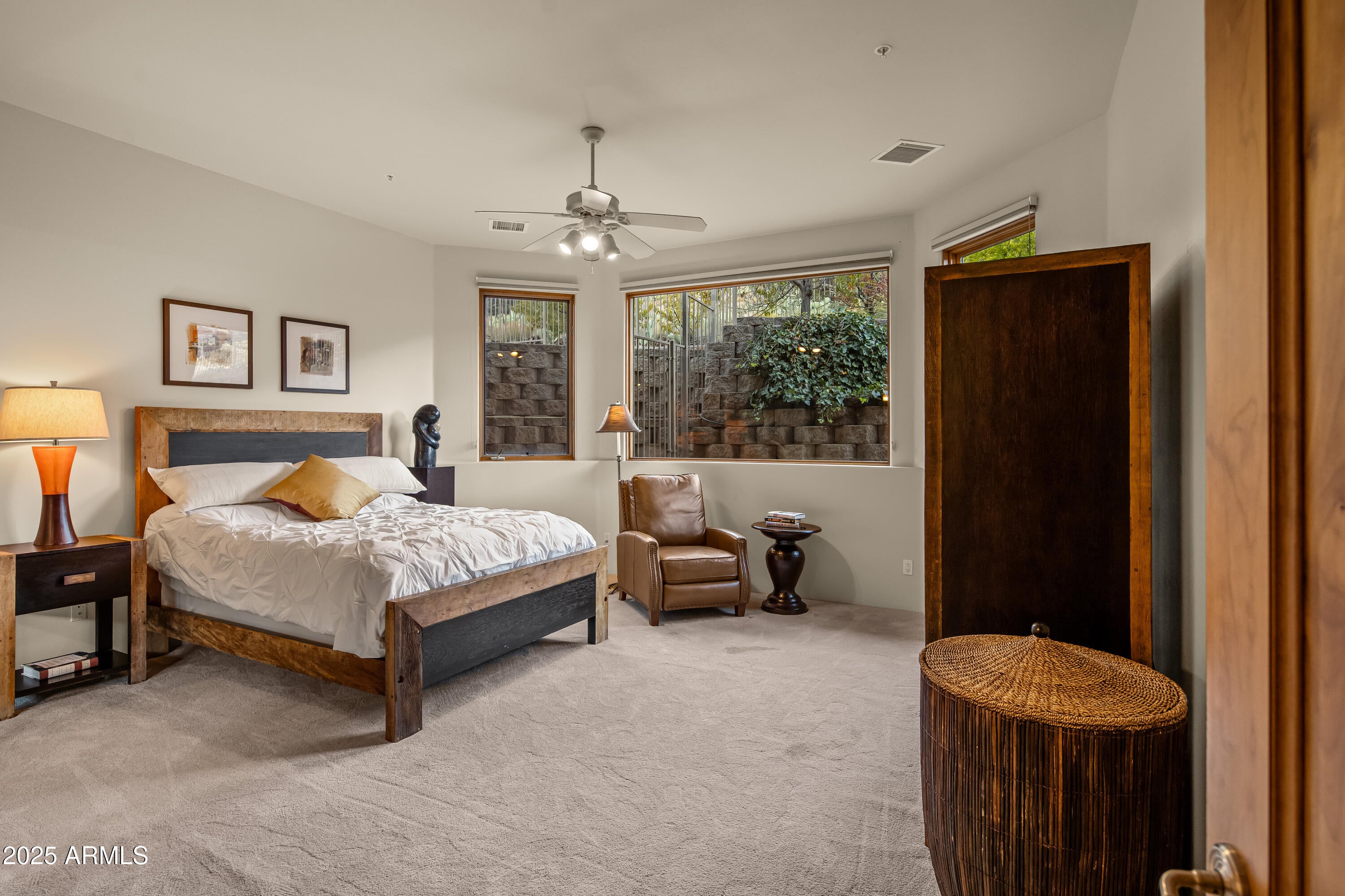 Sedona, Arizona, 86351, United States, 4 Bedrooms Bedrooms, ,5 BathroomsBathrooms,Residential,Active,1959519