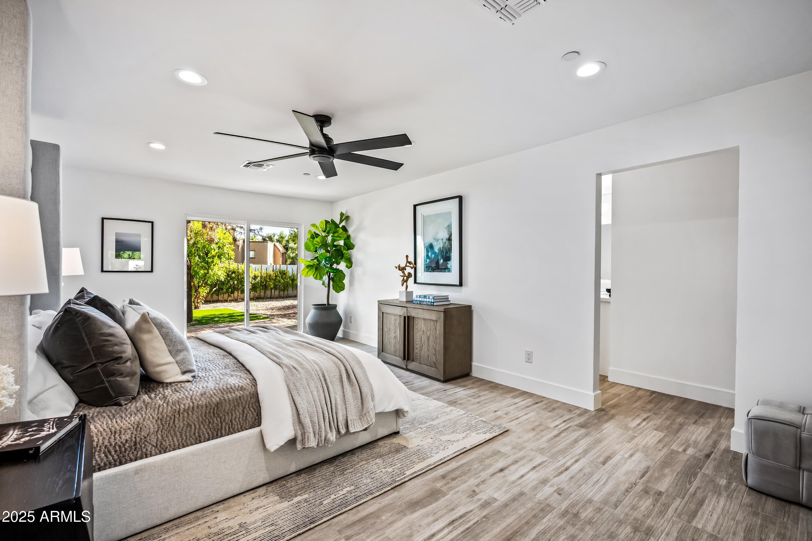 Scottsdale, Arizona, 85258, United States, 4 Bedrooms Bedrooms, ,4 BathroomsBathrooms,Residential,Active,1994950