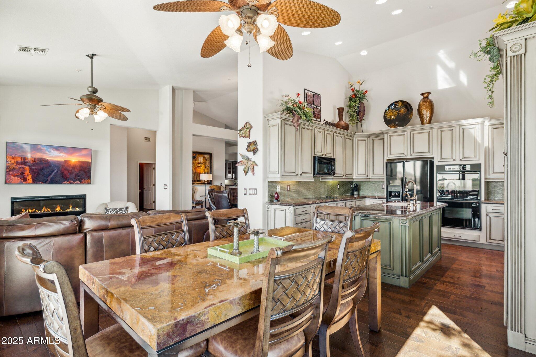 Fountain Hills, Arizona, 85268, United States, ,3 BathroomsBathrooms,Residential,Active,1748700