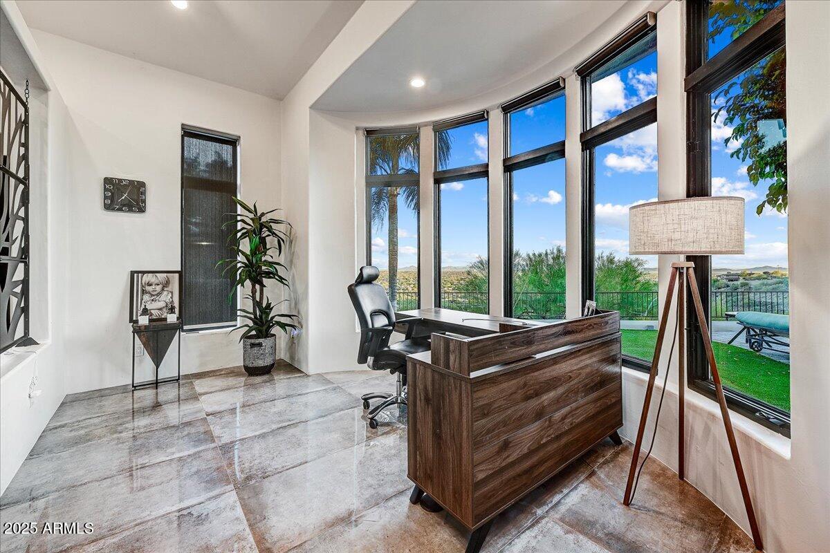 Carefree, Arizona, 85377, United States, 4 Bedrooms Bedrooms, ,5 BathroomsBathrooms,Residential,Active,1862909