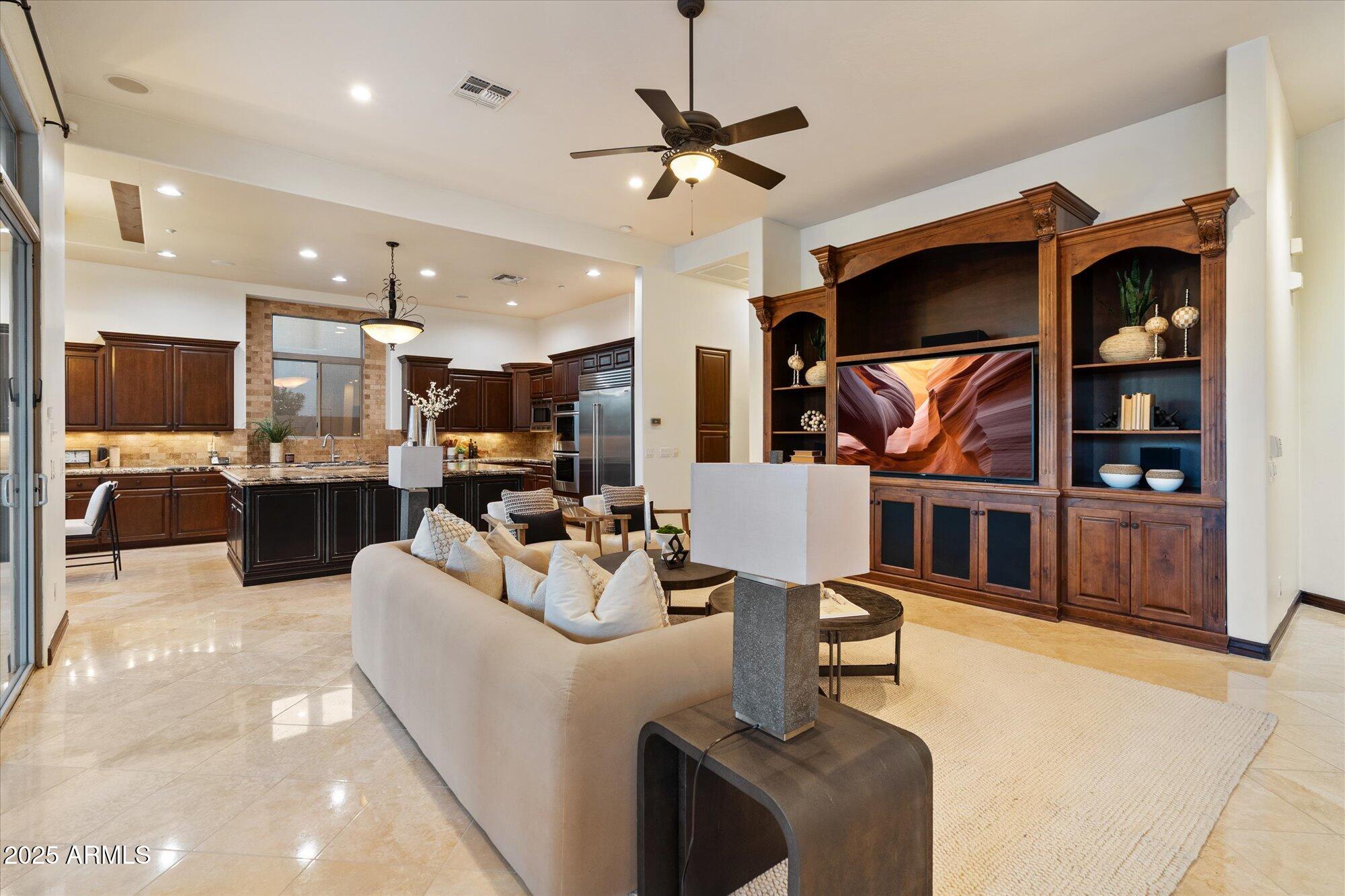 Phoenix, Arizona, 85050, United States, 4 Bedrooms Bedrooms, ,5 BathroomsBathrooms,Residential,Active,2001081