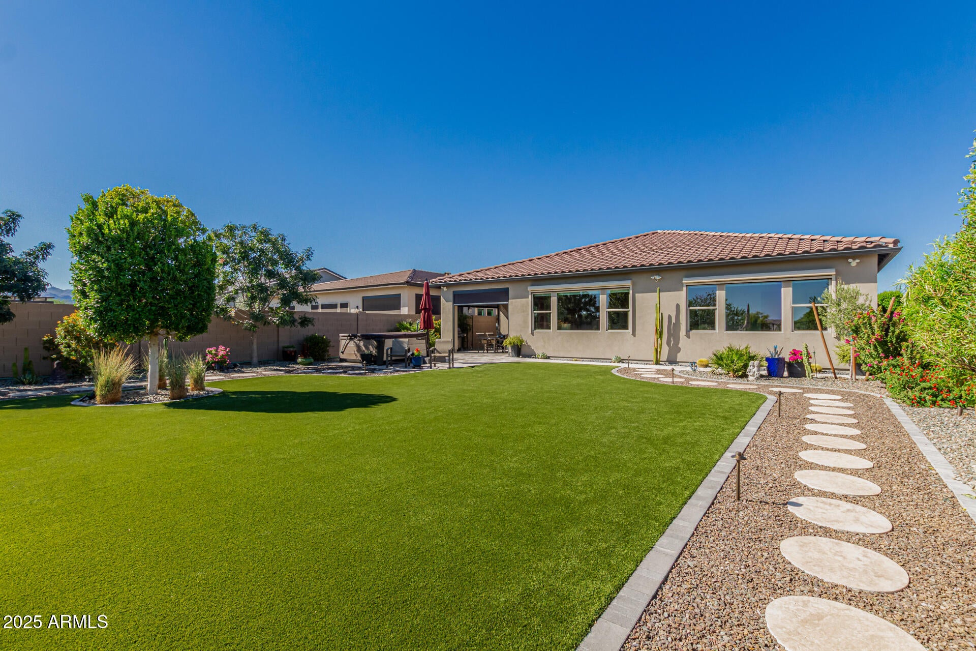 Surprise, Arizona, 85388, United States, 2 Bedrooms Bedrooms, ,3 BathroomsBathrooms,Residential,Active,1953981