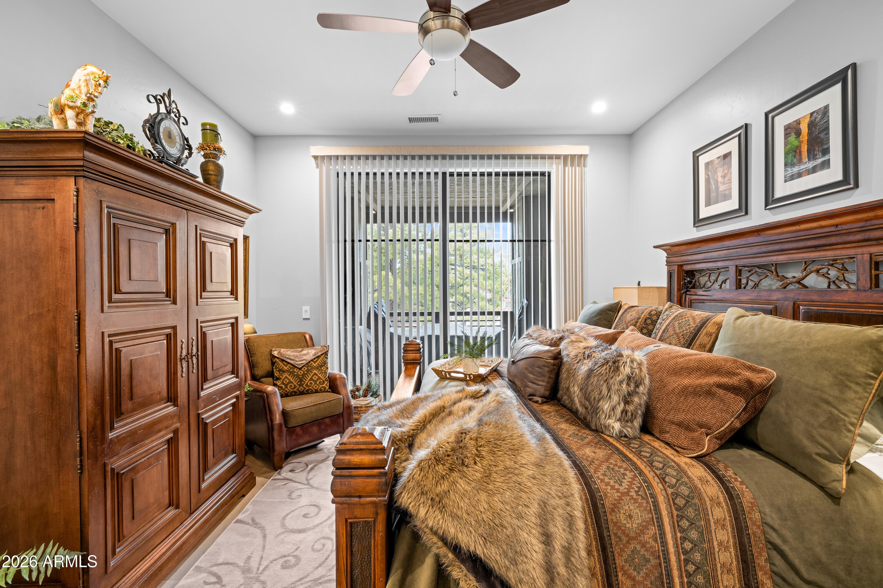 Flagstaff, Arizona, 86005, United States, 3 Bedrooms Bedrooms, ,4 BathroomsBathrooms,Residential,Active,2012811