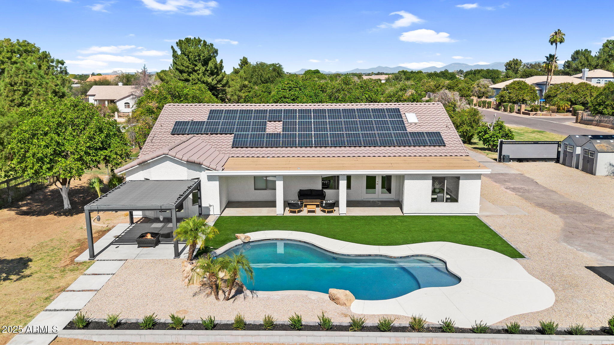 Gilbert, Arizona, 85298, United States, 5 Bedrooms Bedrooms, ,3 BathroomsBathrooms,Residential,Pending,2006857