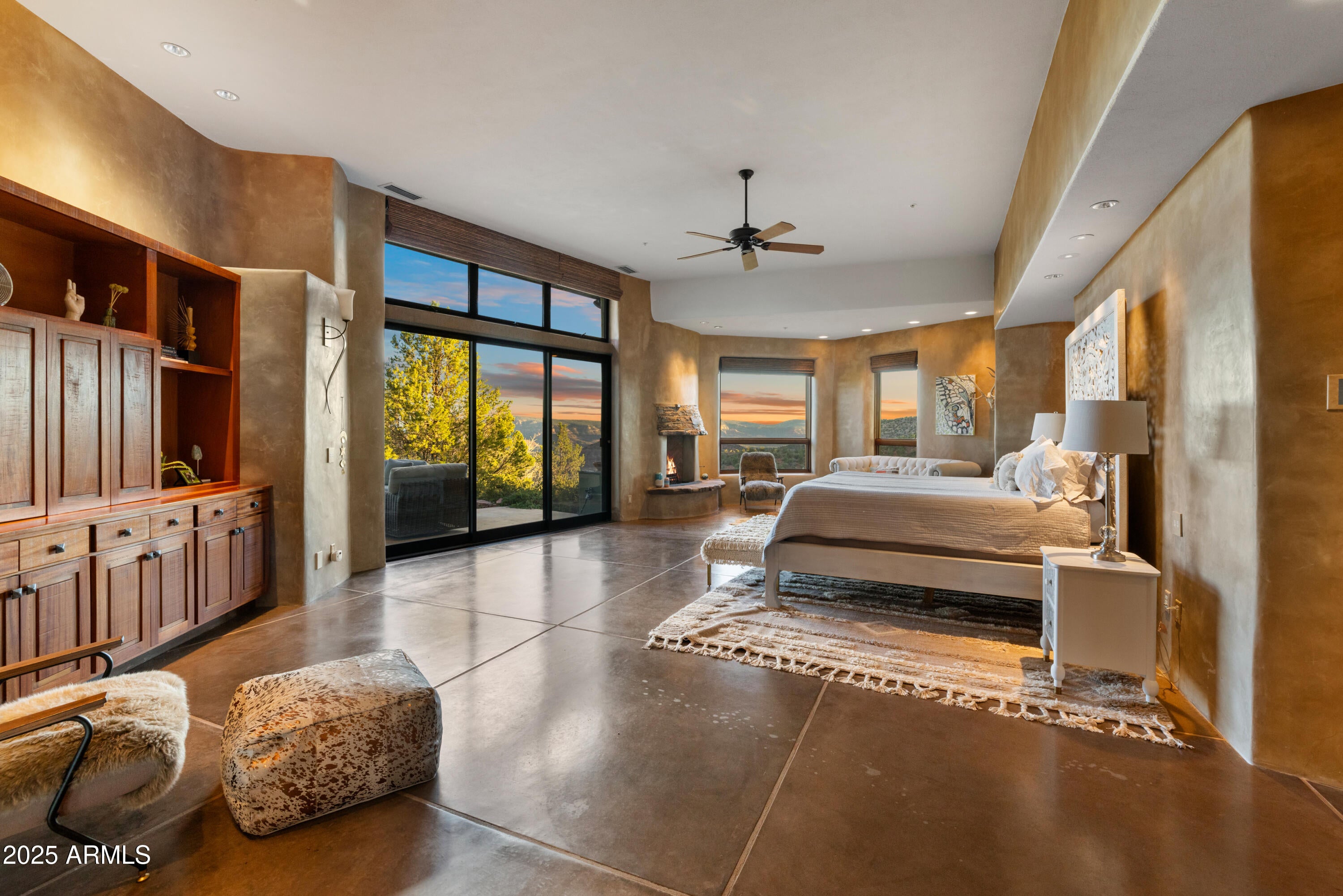Sedona, Arizona, 86336, United States, 3 Bedrooms Bedrooms, ,6 BathroomsBathrooms,Residential,Active,1944279