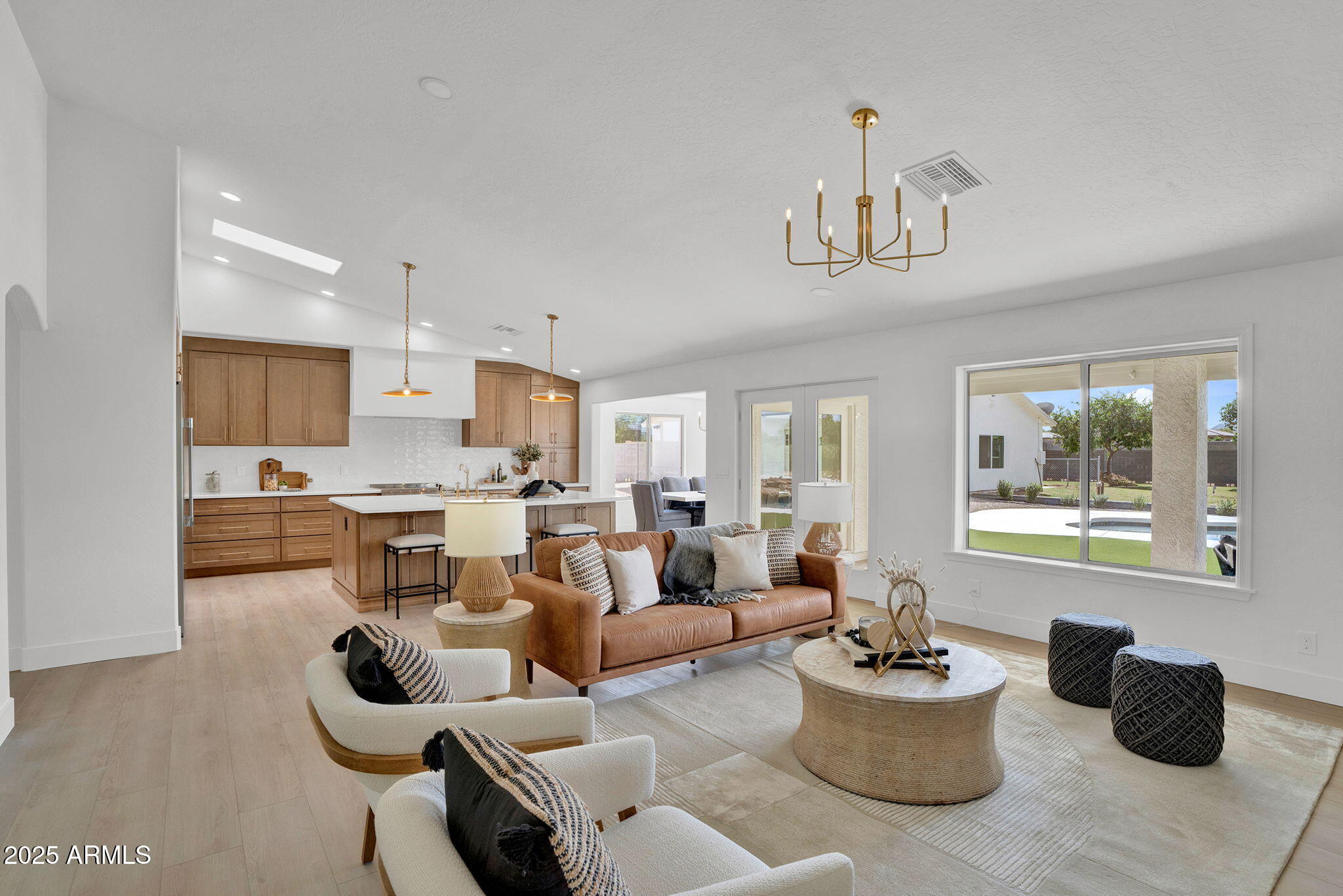 Gilbert, Arizona, 85298, United States, 5 Bedrooms Bedrooms, ,3 BathroomsBathrooms,Residential,Pending,2006857