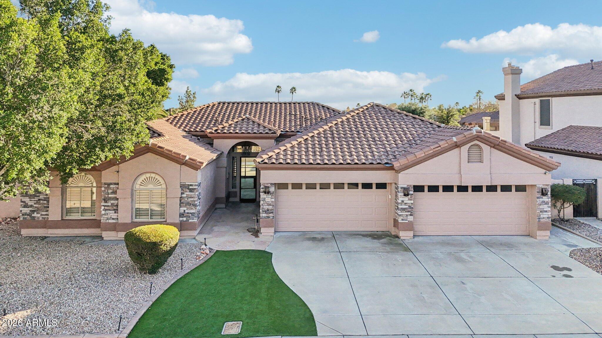 Glendale, Arizona, 85308, United States, 4 Bedrooms Bedrooms, ,3 BathroomsBathrooms,Residential,Active,2012904