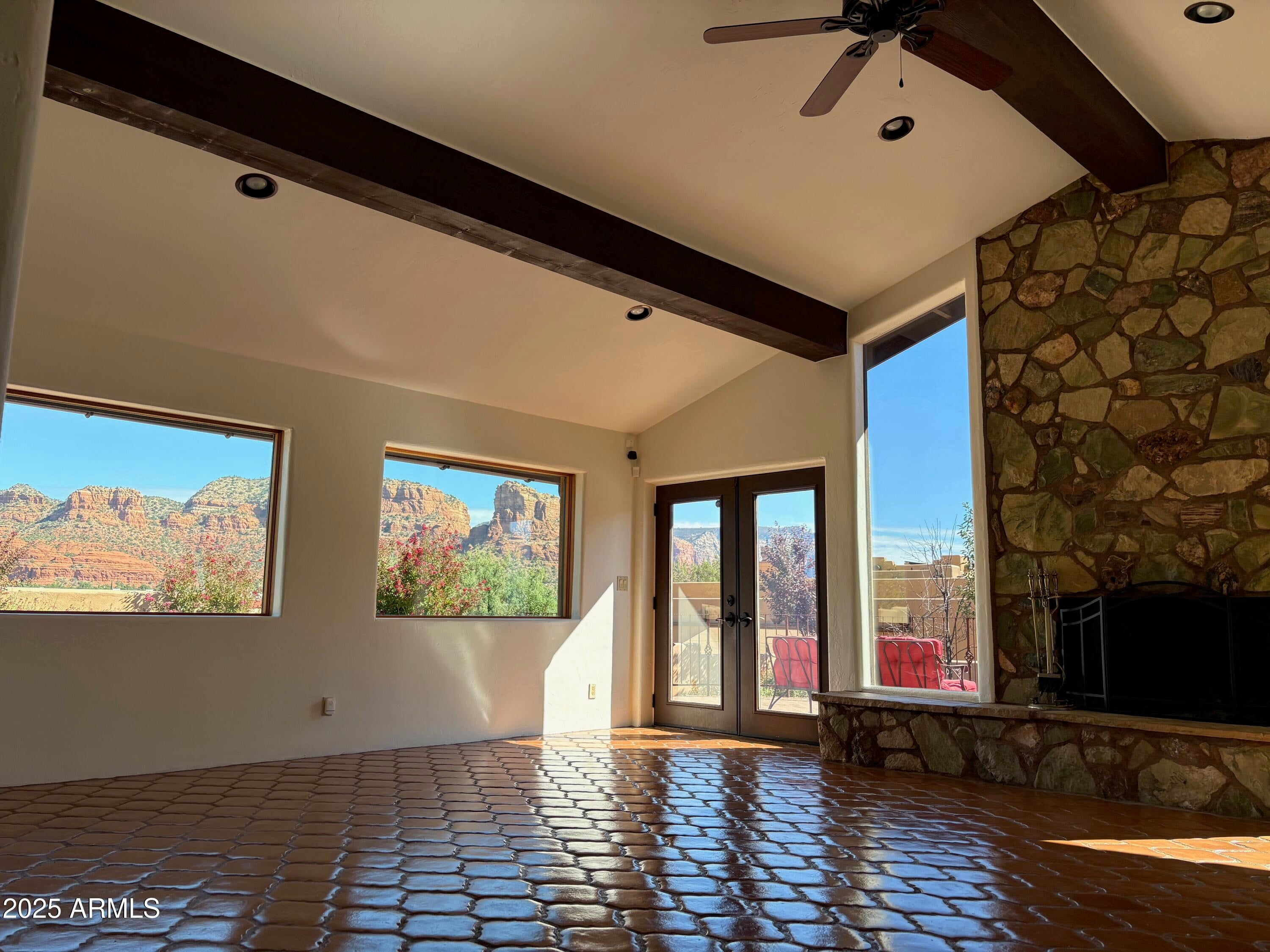 Sedona, Arizona, 86351, United States, 4 Bedrooms Bedrooms, ,4 BathroomsBathrooms,Residential,Active,1959511