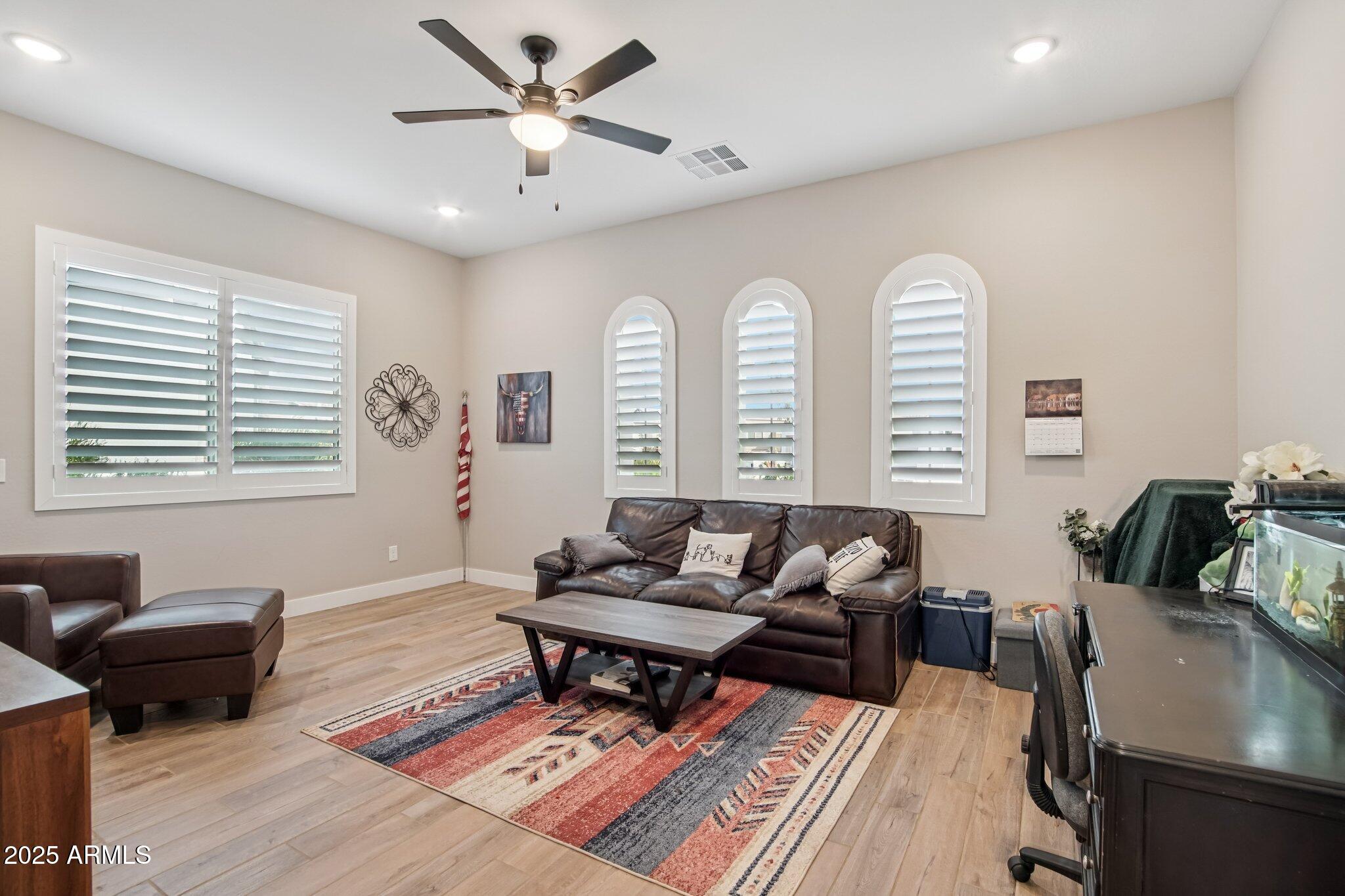 New River, Arizona, 85087, United States, 5 Bedrooms Bedrooms, ,4 BathroomsBathrooms,Residential,Active,1986912