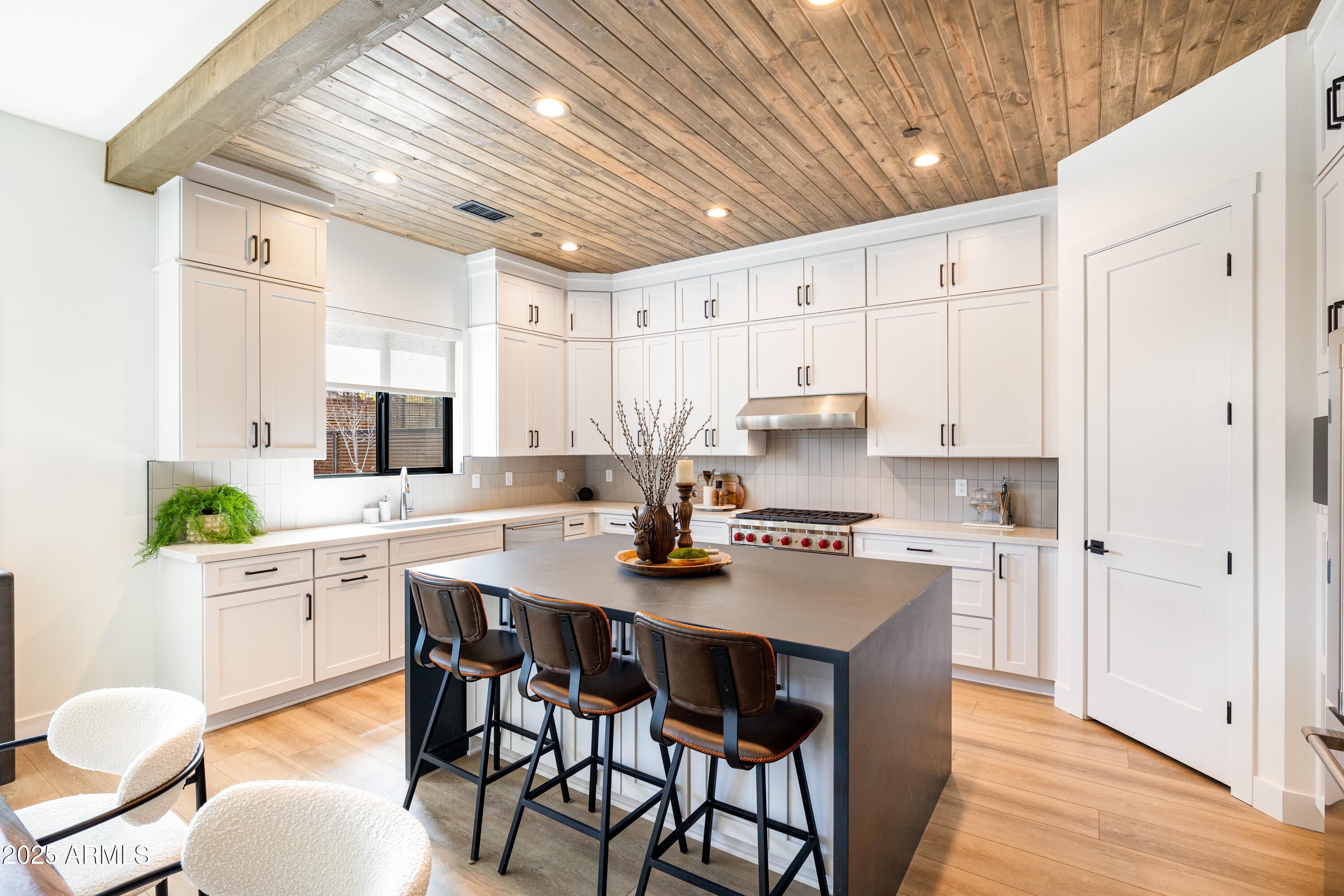 Flagstaff, Arizona, 86005, United States, 5 Bedrooms Bedrooms, ,4 BathroomsBathrooms,Residential,Active,1972167