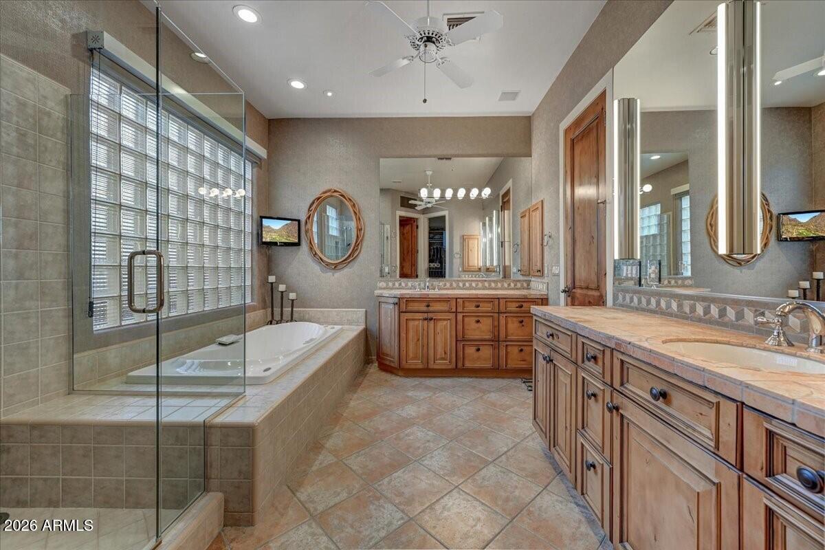 Scottsdale, Arizona, 85255, United States, 3 Bedrooms Bedrooms, ,4 BathroomsBathrooms,Residential,Active,2012496