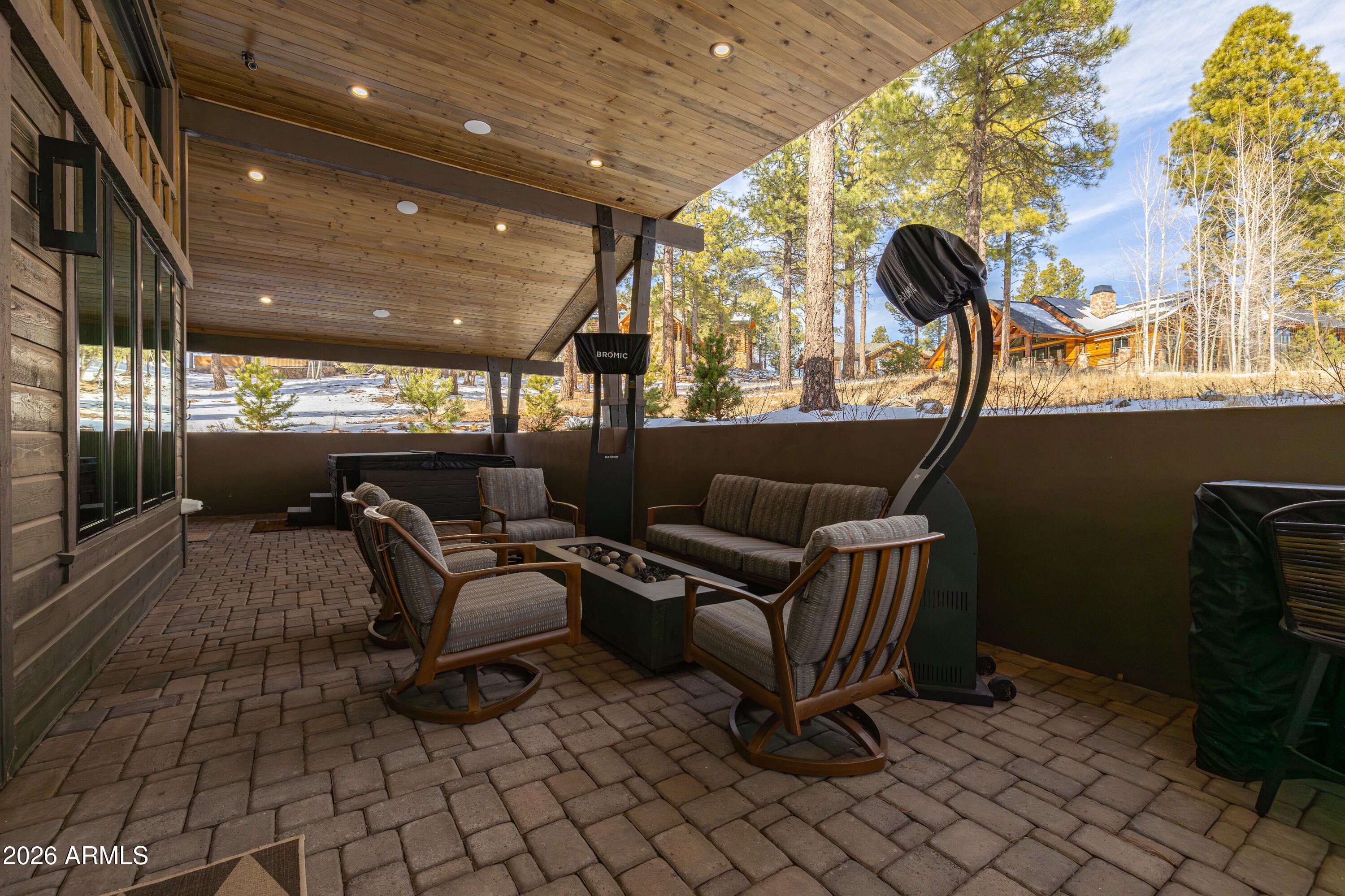 Flagstaff, Arizona, 86005, United States, 4 Bedrooms Bedrooms, ,4 BathroomsBathrooms,Residential,Active,2010909