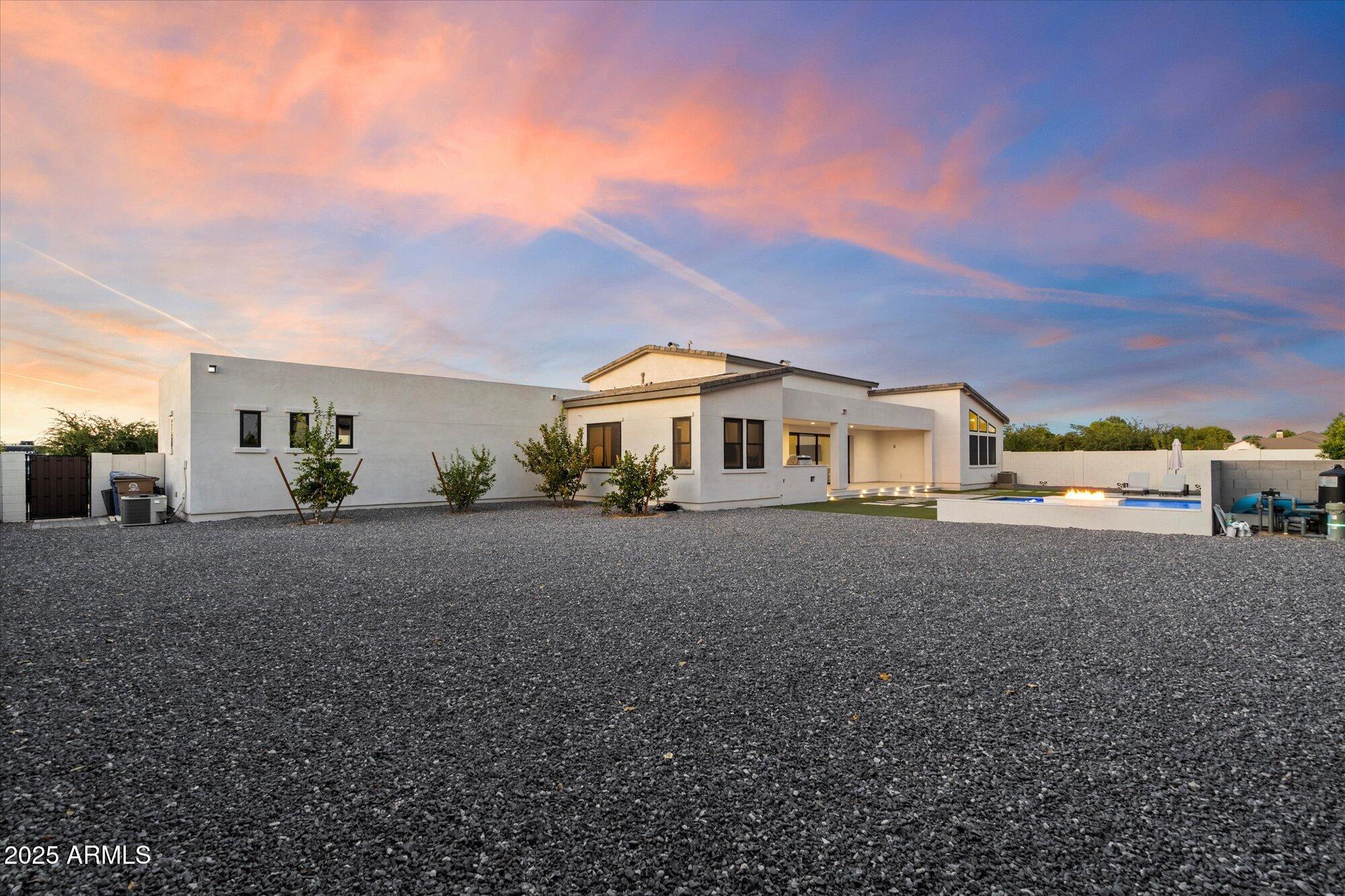 Queen Creek, Arizona, 85142, United States, 3 Bedrooms Bedrooms, ,4 BathroomsBathrooms,Residential,Active,1909837