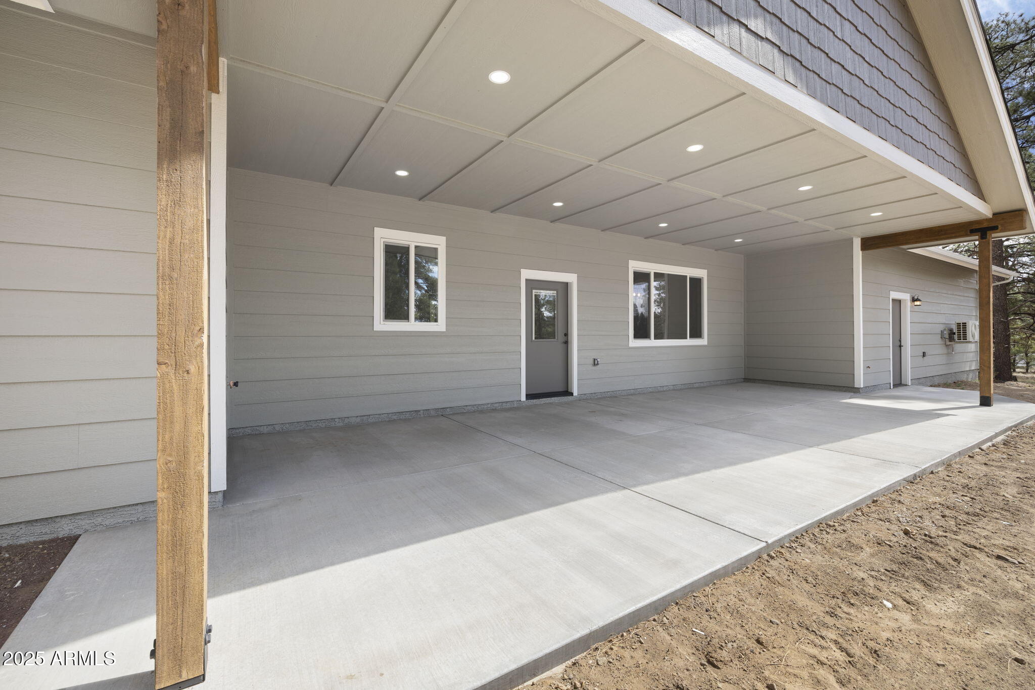 Flagstaff, Arizona, 86004, United States, 4 Bedrooms Bedrooms, ,2 BathroomsBathrooms,Residential,Active,1914817
