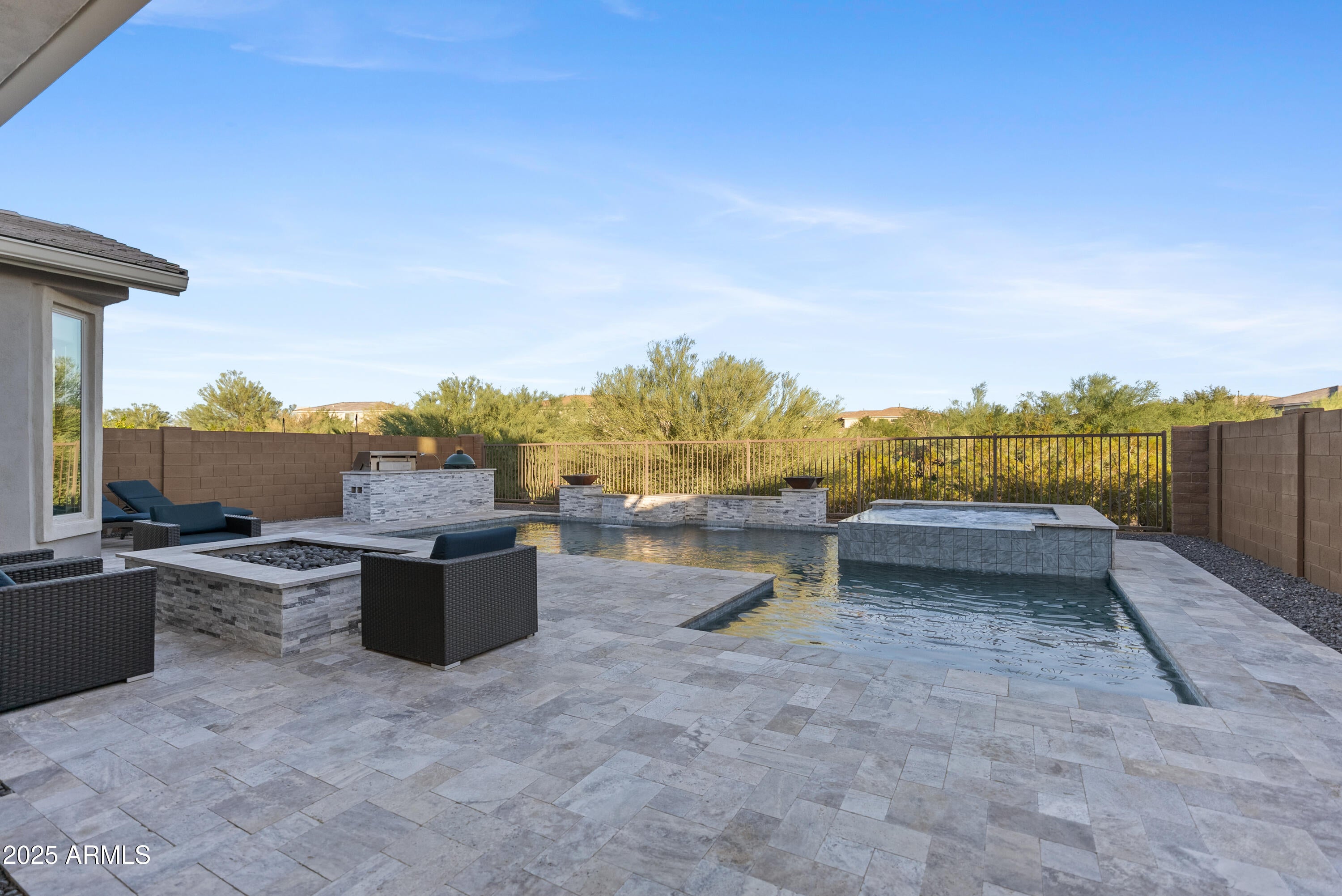 Phoenix, Arizona, 85050, United States, 4 Bedrooms Bedrooms, ,4 BathroomsBathrooms,Residential,Active,2007184