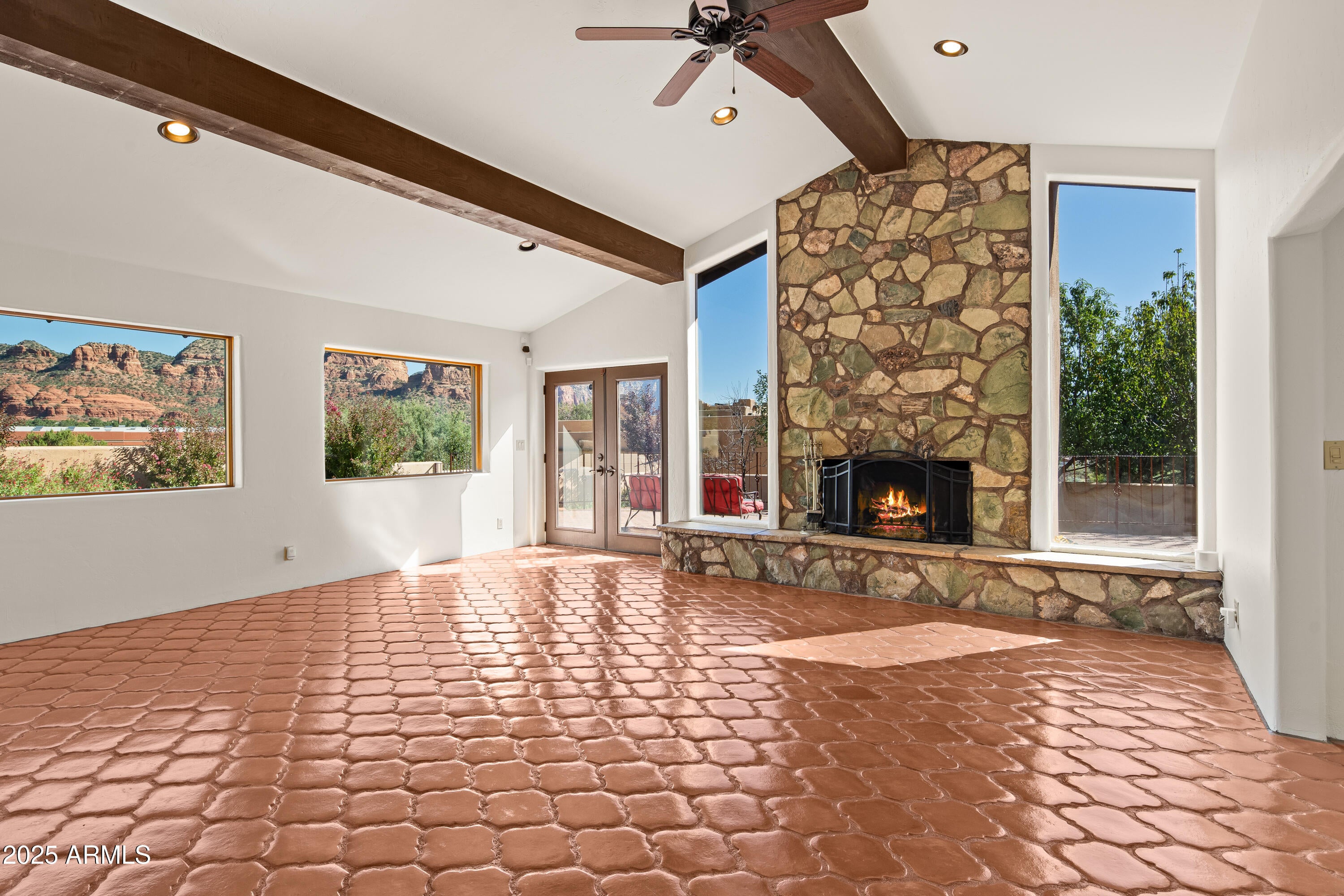 Sedona, Arizona, 86351, United States, 4 Bedrooms Bedrooms, ,4 BathroomsBathrooms,Residential,Active,1959511