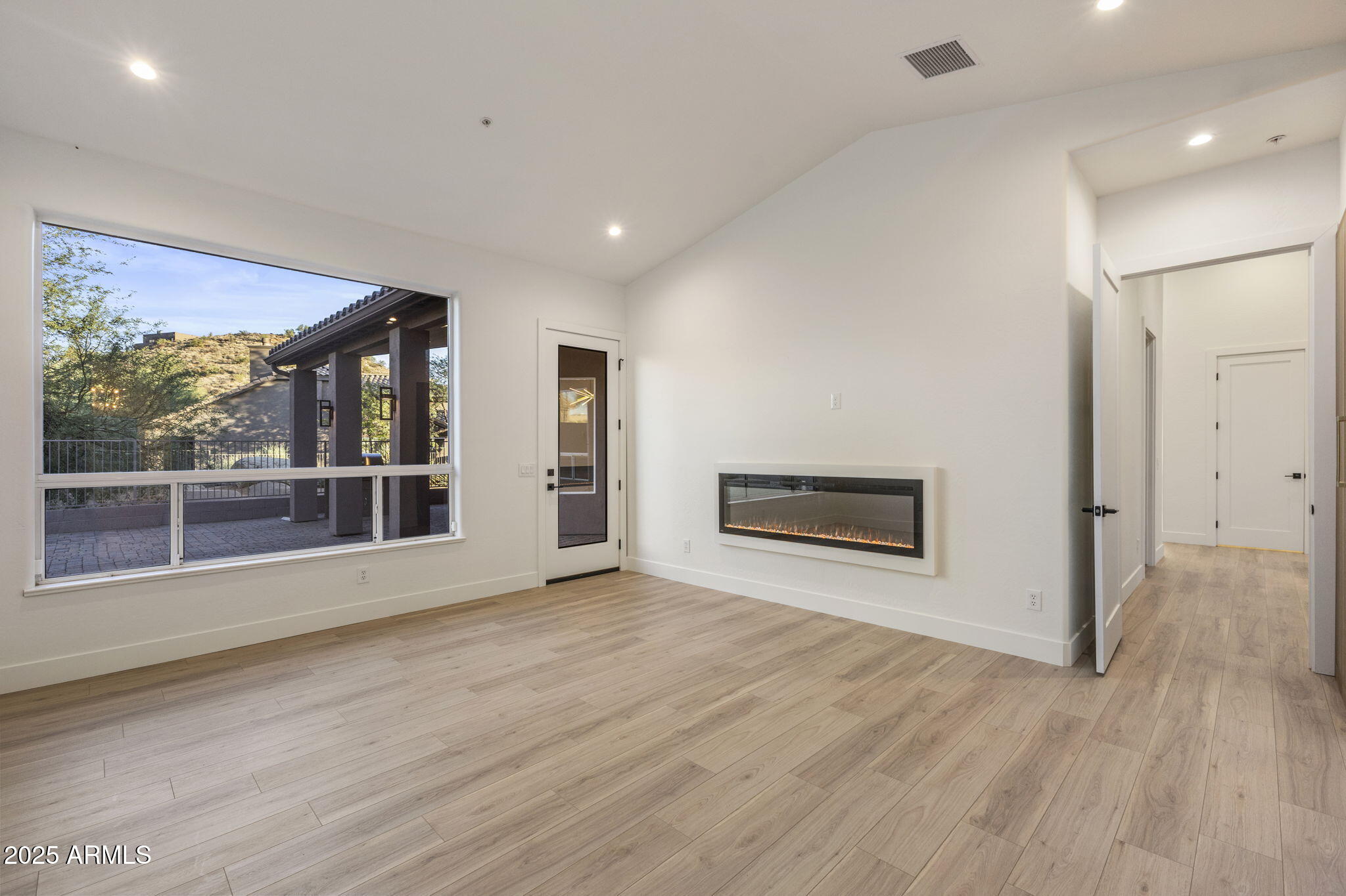 Scottsdale, Arizona, 85262, United States, 3 Bedrooms Bedrooms, ,3 BathroomsBathrooms,Residential,Active,1945339