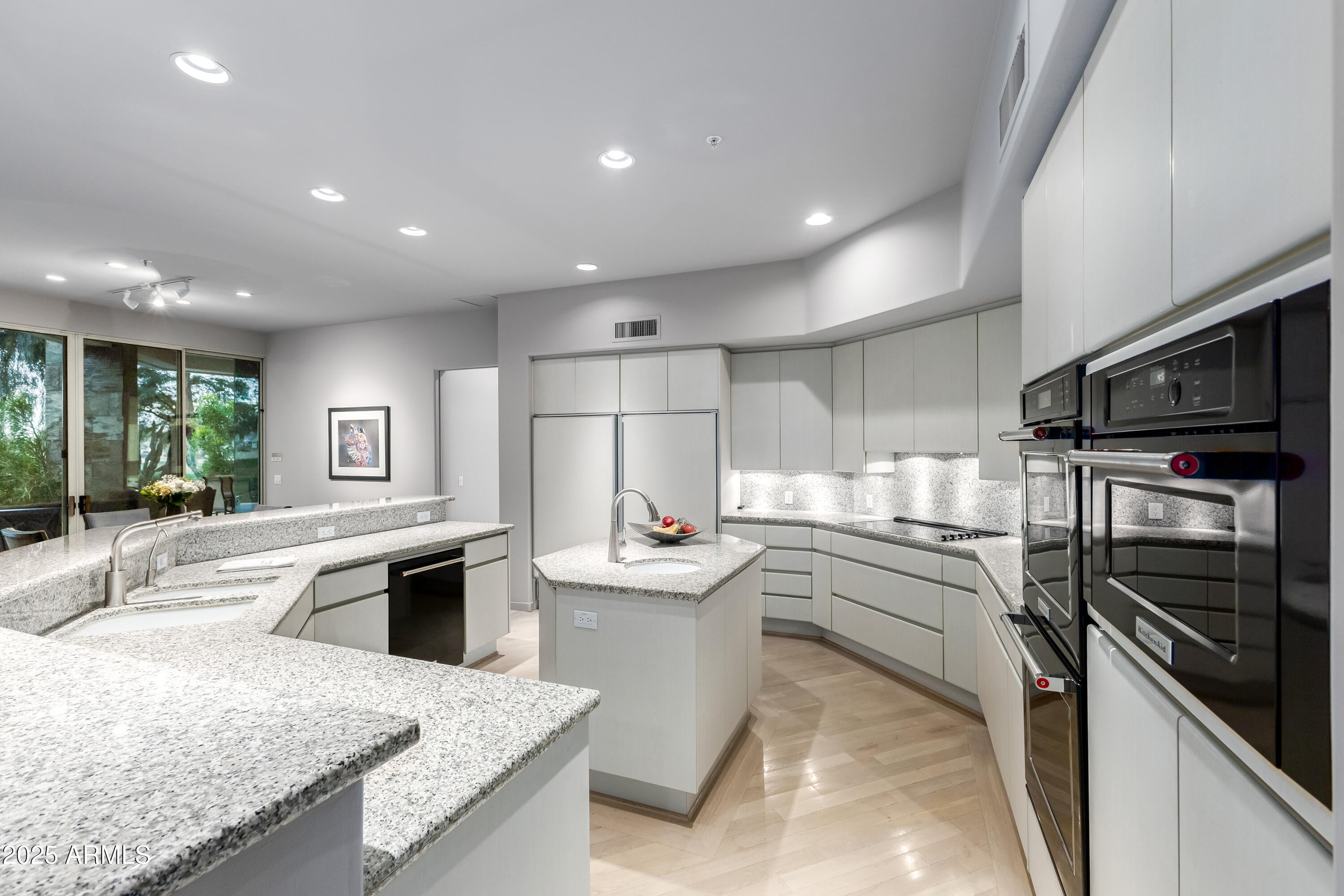 Scottsdale, Arizona, 85258, United States, 5 Bedrooms Bedrooms, ,6 BathroomsBathrooms,Residential,Active,2006860