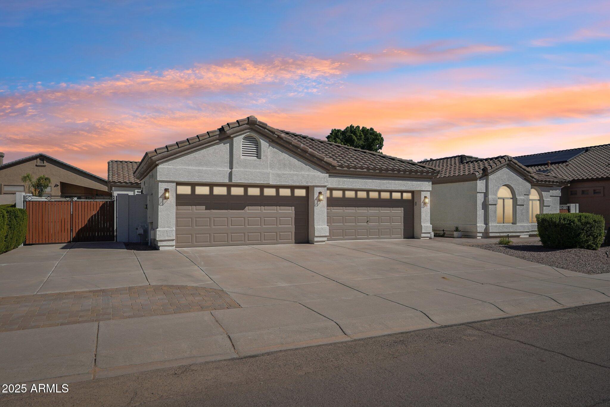 Glendale, Arizona, 85308, United States, 5 Bedrooms Bedrooms, ,4 BathroomsBathrooms,Residential,Active,1945319