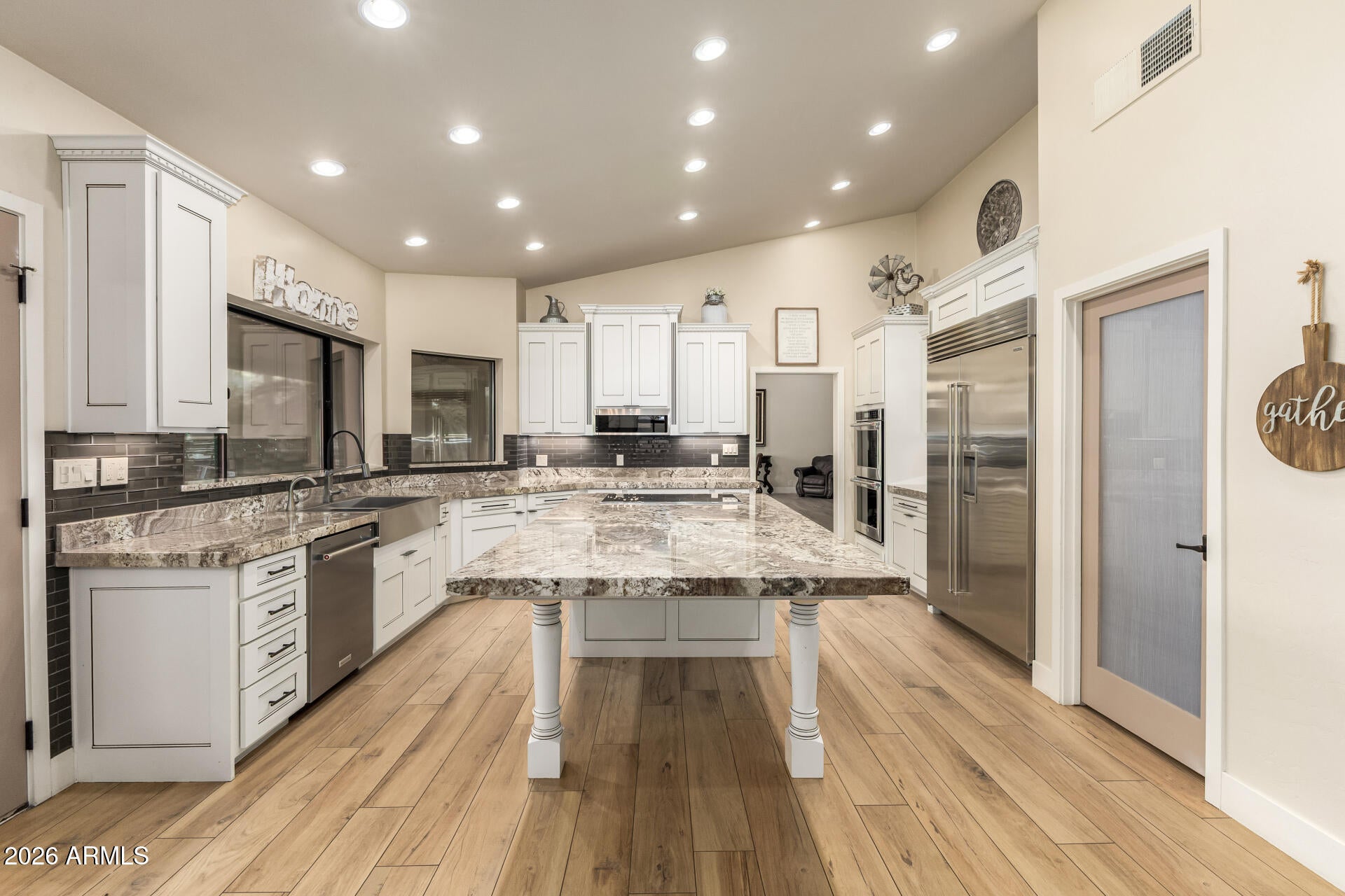 Scottsdale, Arizona, 85260, United States, 5 Bedrooms Bedrooms, ,4 BathroomsBathrooms,Residential,Active,2012664