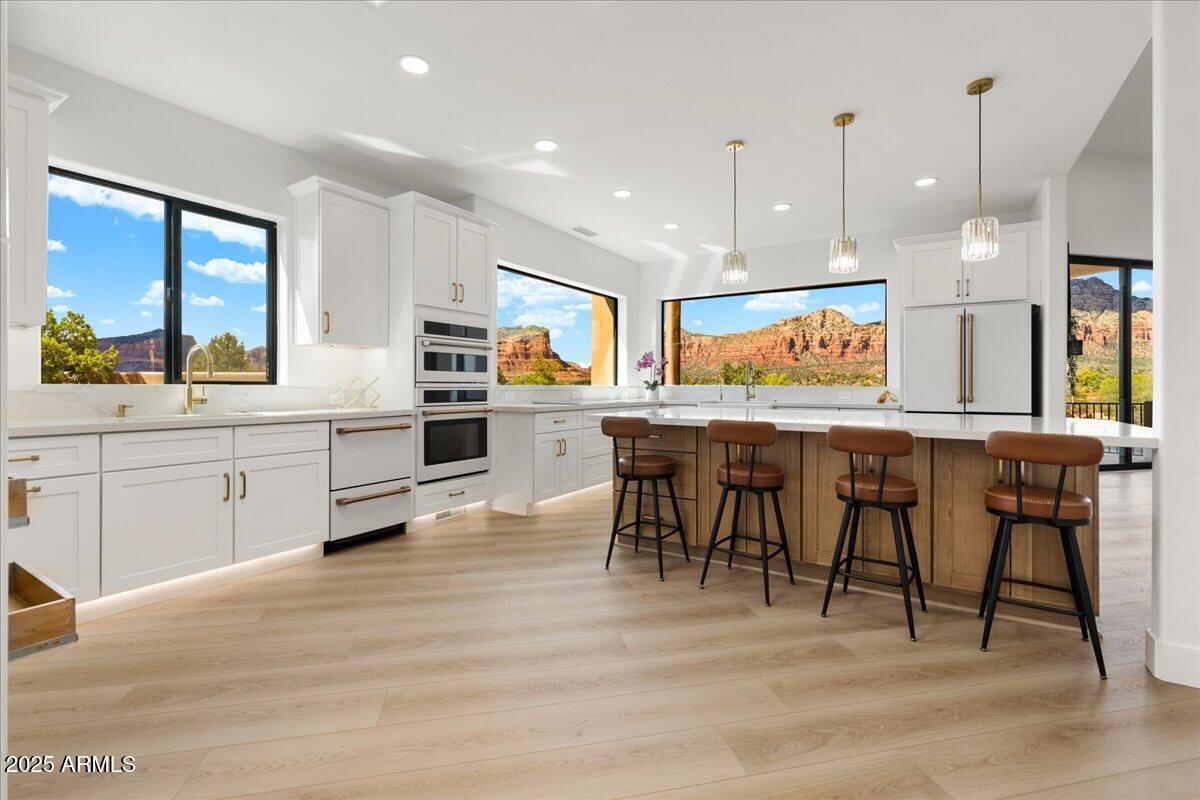 Sedona, Arizona, 86351, United States, 5 Bedrooms Bedrooms, ,6 BathroomsBathrooms,Residential,Active,1944107