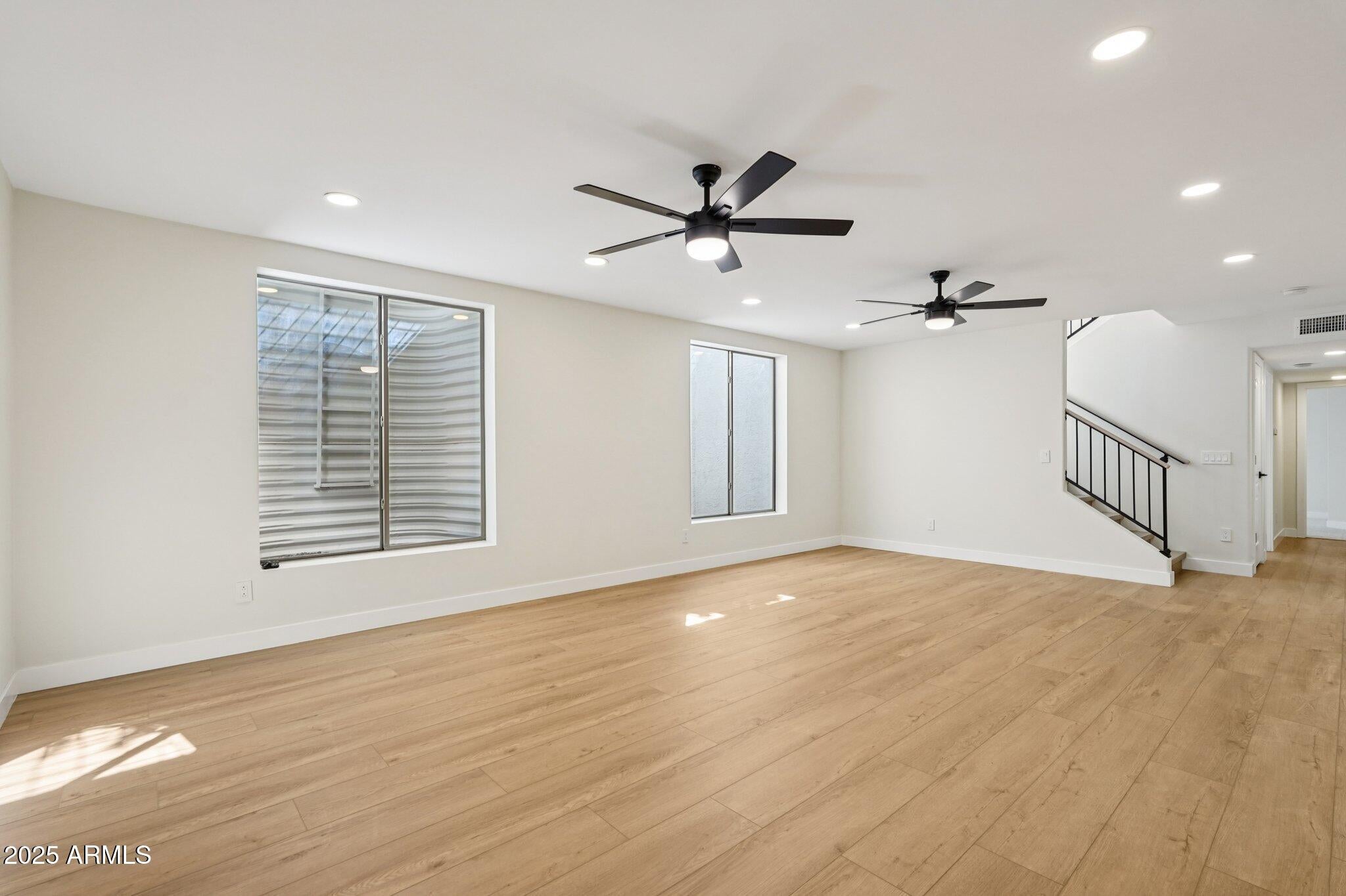 Glendale, Arizona, 85308, United States, 5 Bedrooms Bedrooms, ,4 BathroomsBathrooms,Residential,Active,1945319