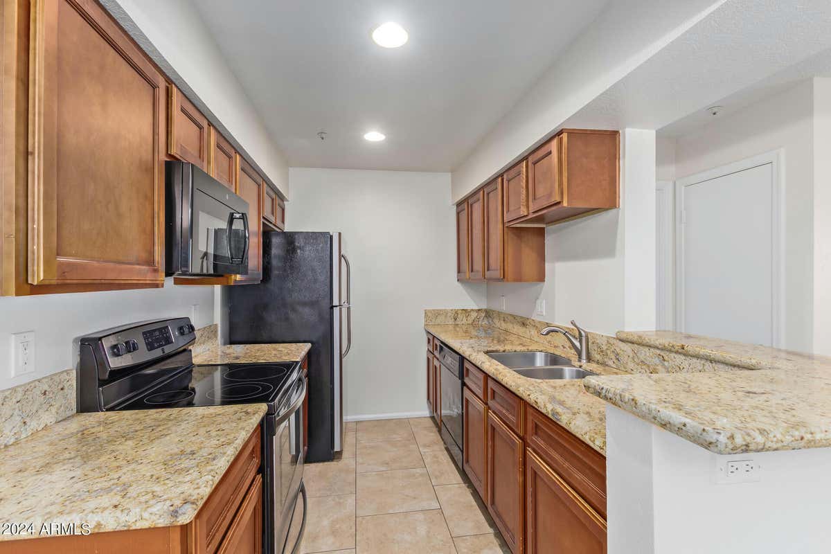 10610 S 48TH ST UNIT 1037, PHOENIX, AZ 85044, photo 1 of 24