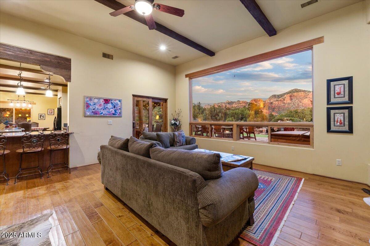 Sedona, Arizona, 86351, United States, 5 Bedrooms Bedrooms, ,5 BathroomsBathrooms,Residential,Active,1951787