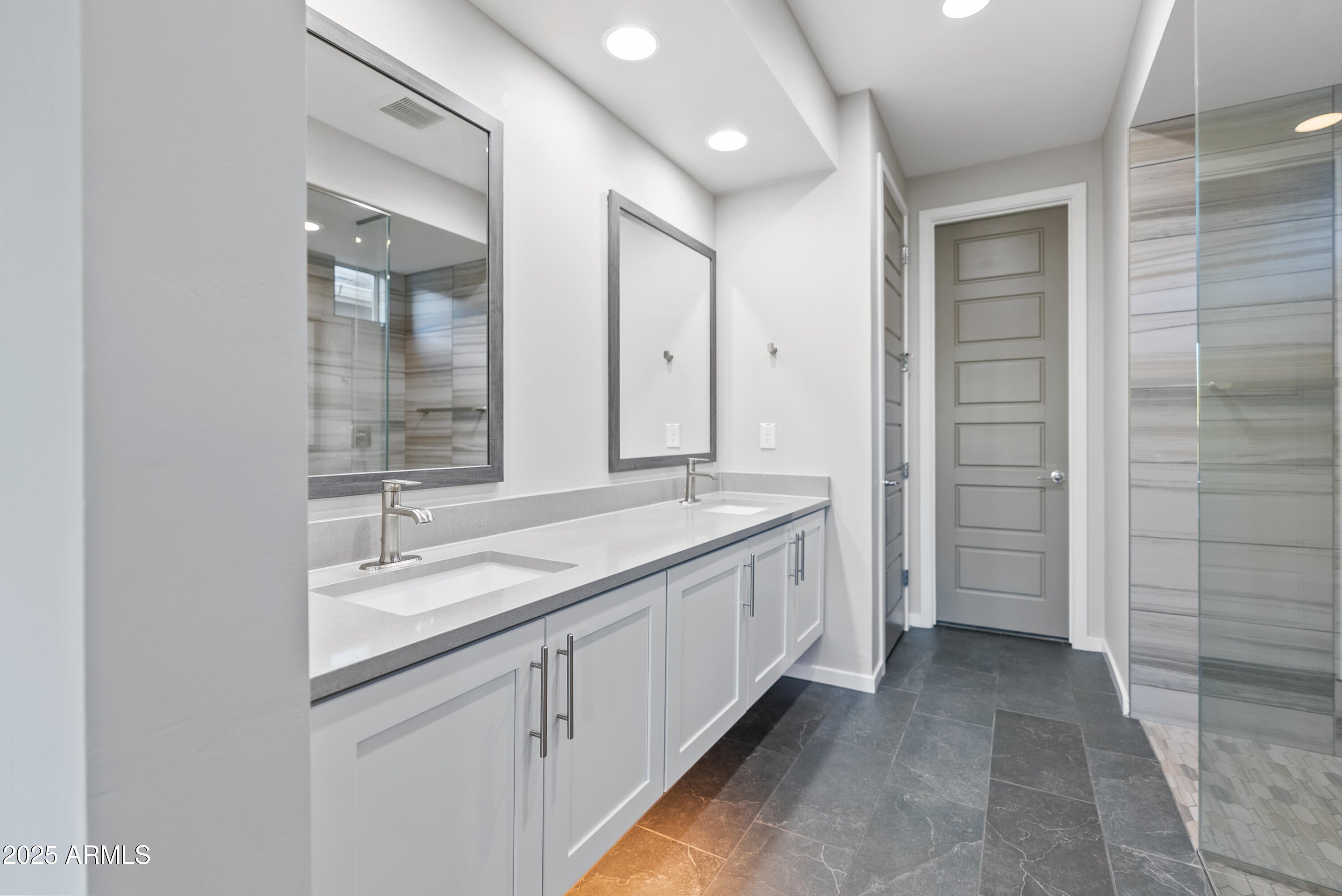 Phoenix, Arizona, 85050, United States, 4 Bedrooms Bedrooms, ,4 BathroomsBathrooms,Residential,Active,2007184