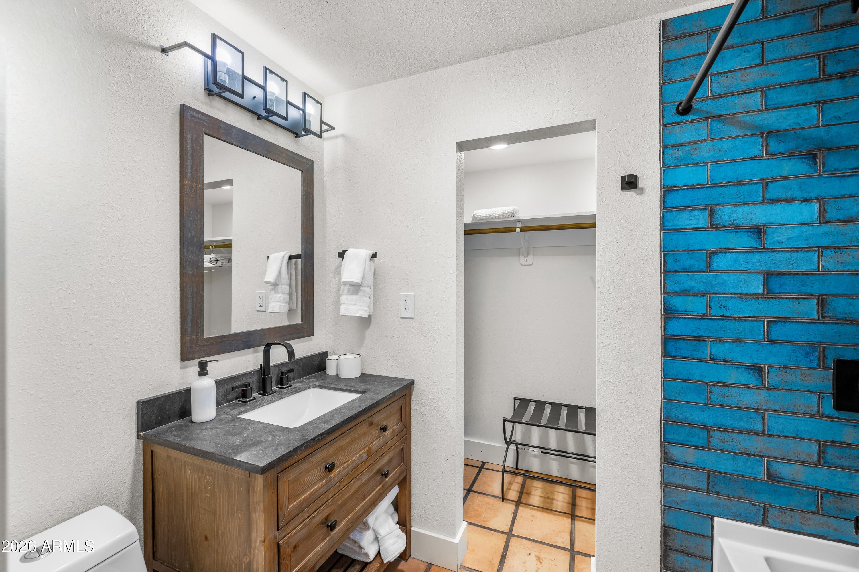 Sedona, Arizona, 86336, United States, 4 Bedrooms Bedrooms, ,5 BathroomsBathrooms,Residential,Active,2030993