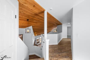 Flagstaff, Arizona, 86005, United States, 3 Bedrooms Bedrooms, ,3 BathroomsBathrooms,Residential,Active,2002672