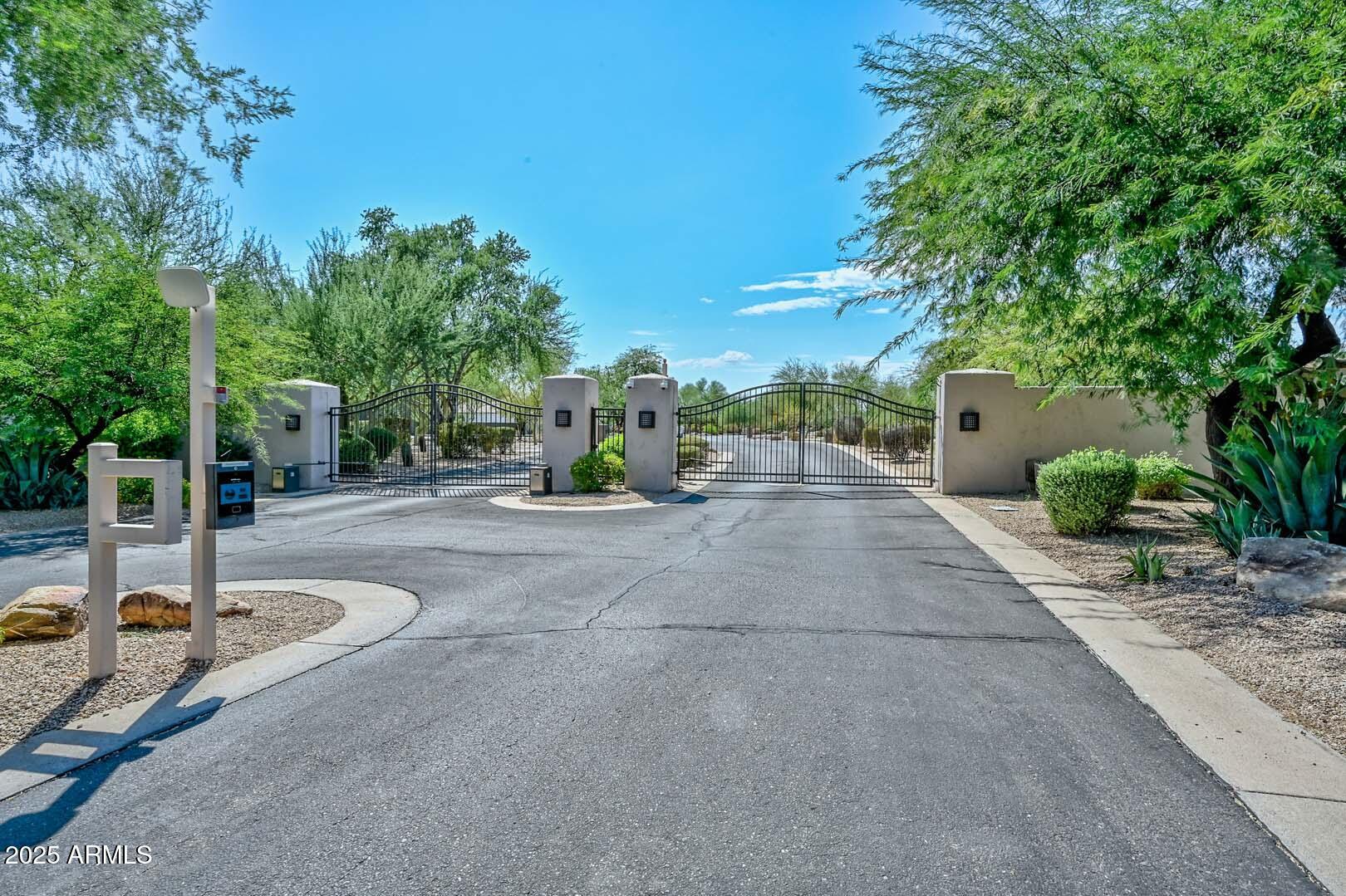 Peoria, Arizona, 85383, United States, 3 Bedrooms Bedrooms, ,4 BathroomsBathrooms,Residential,Active,1943830