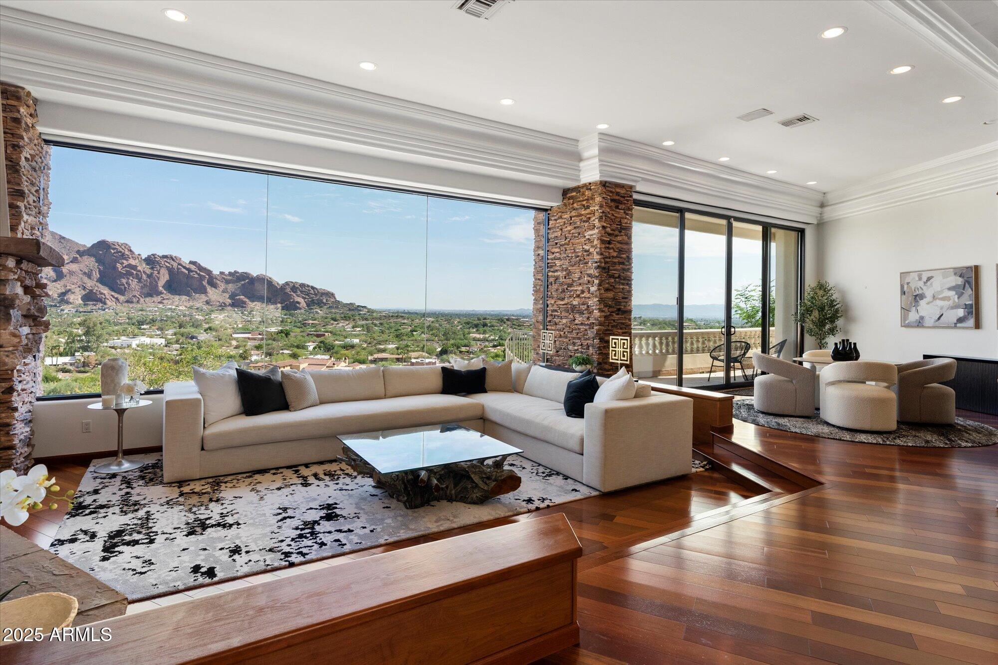 Paradise Valley, Arizona, 85253, United States, 6 Bedrooms Bedrooms, ,7 BathroomsBathrooms,Residential,Active,1946519